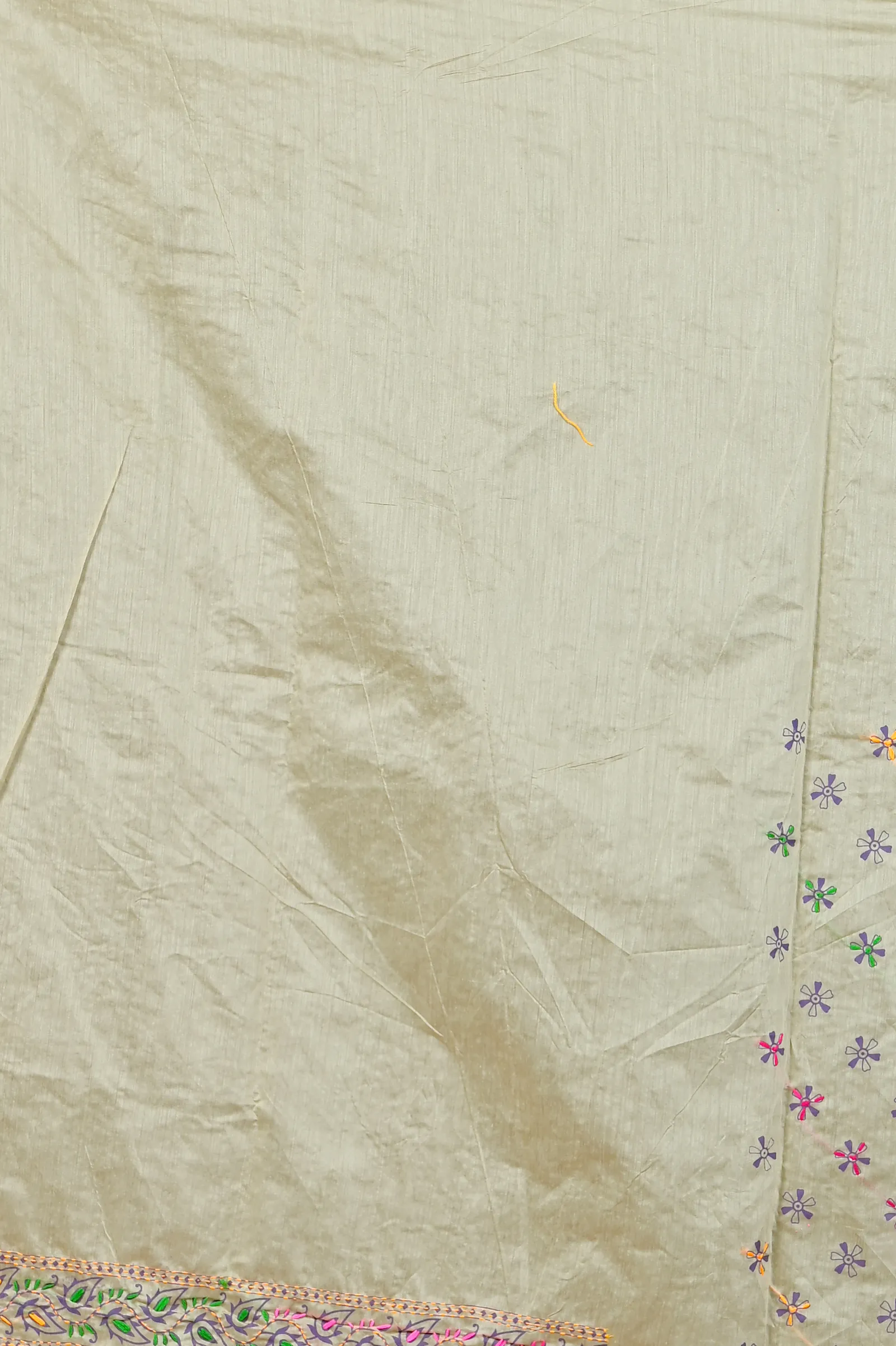 DipDiya Cotton Off-White Varitikath Elegance in Every Weave Kantha Stitch Sarees