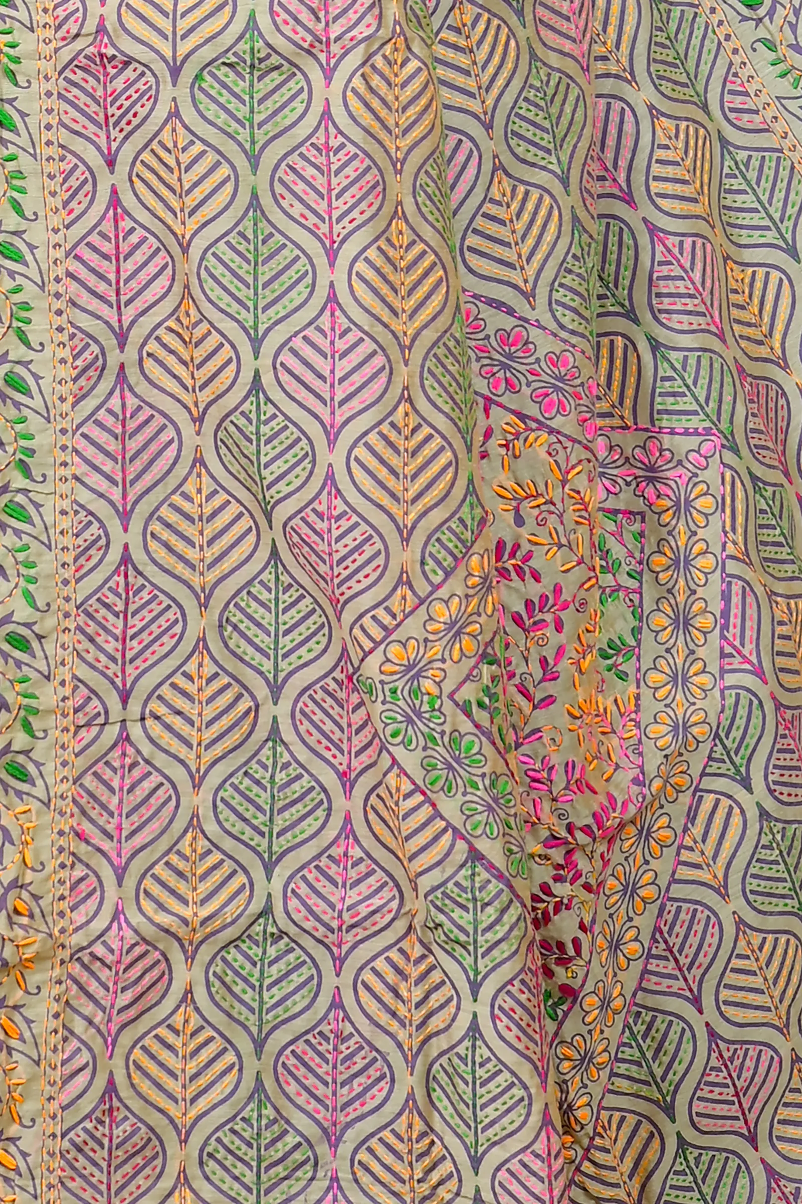 DipDiya Cotton Off-White Varitikath Elegance in Every Weave Kantha Stitch Sarees