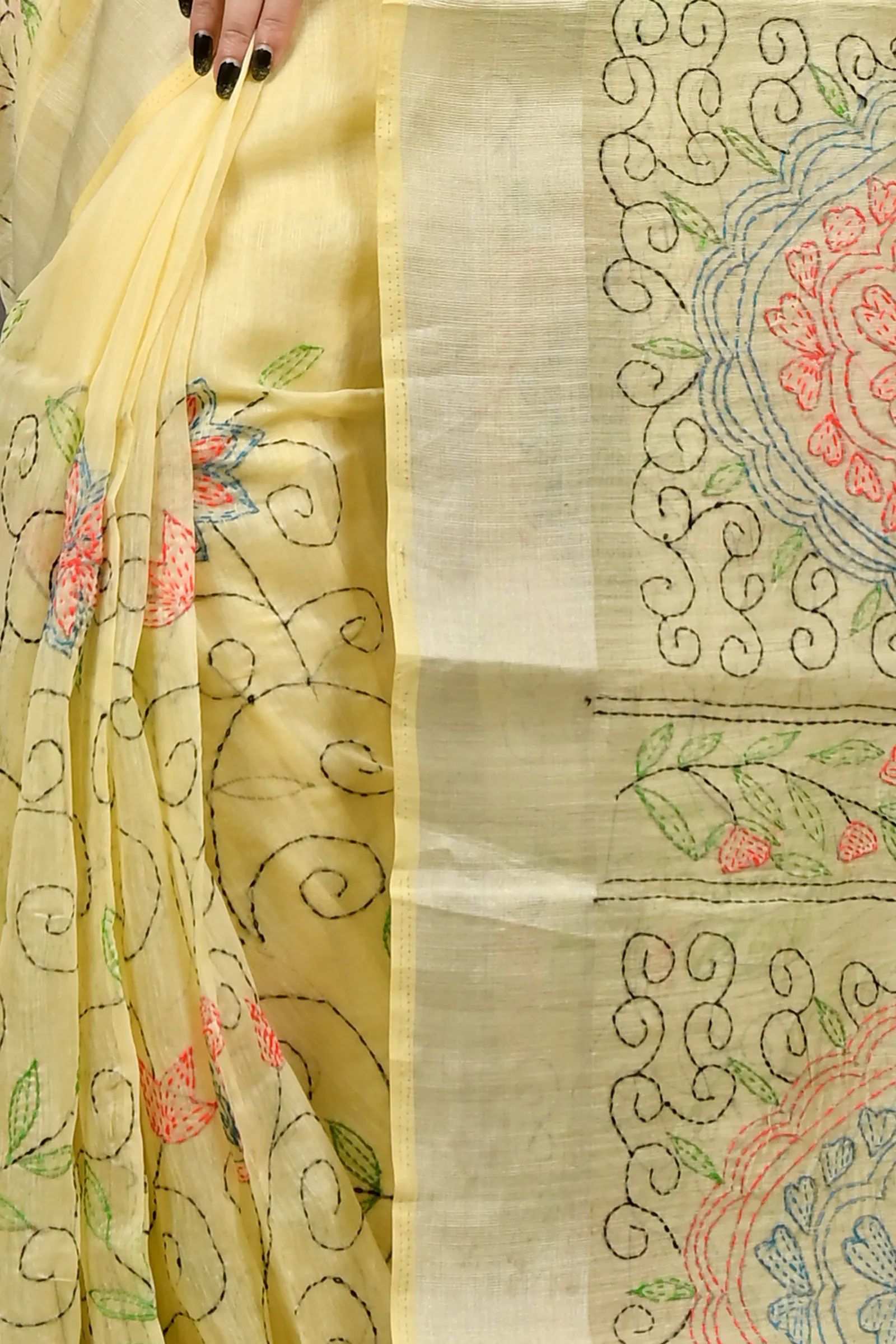 DipDiya Cotton Off Whnite Varitikath Weaves with a Story Kantha Stitch Sarees
