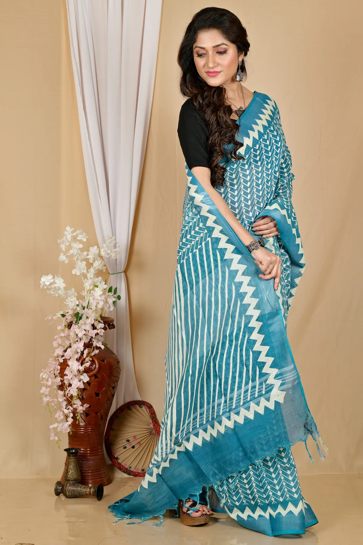 DipDiya Cotton See Blue Sebai Classic Grace Batik Print Sarees