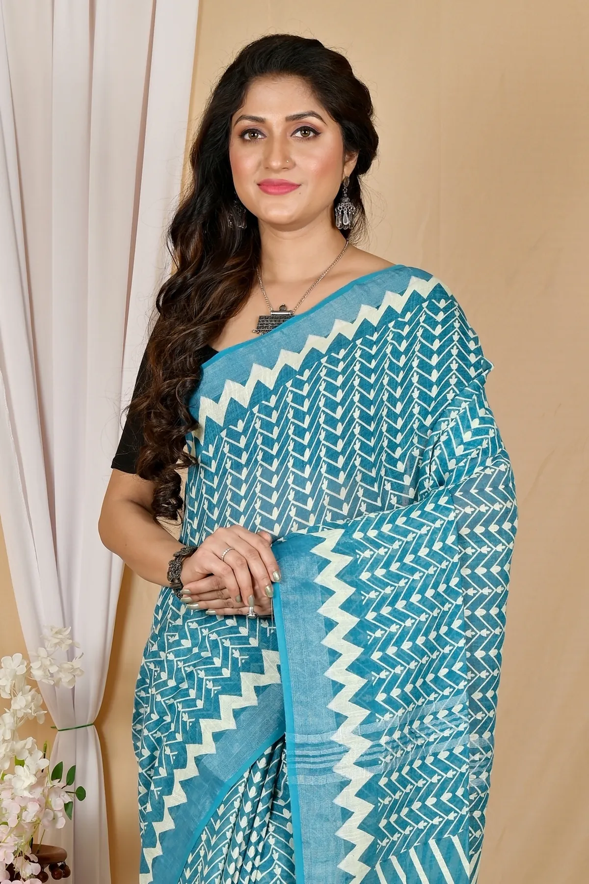 DipDiya Cotton See Blue Sebai Classic Grace Batik Print Sarees