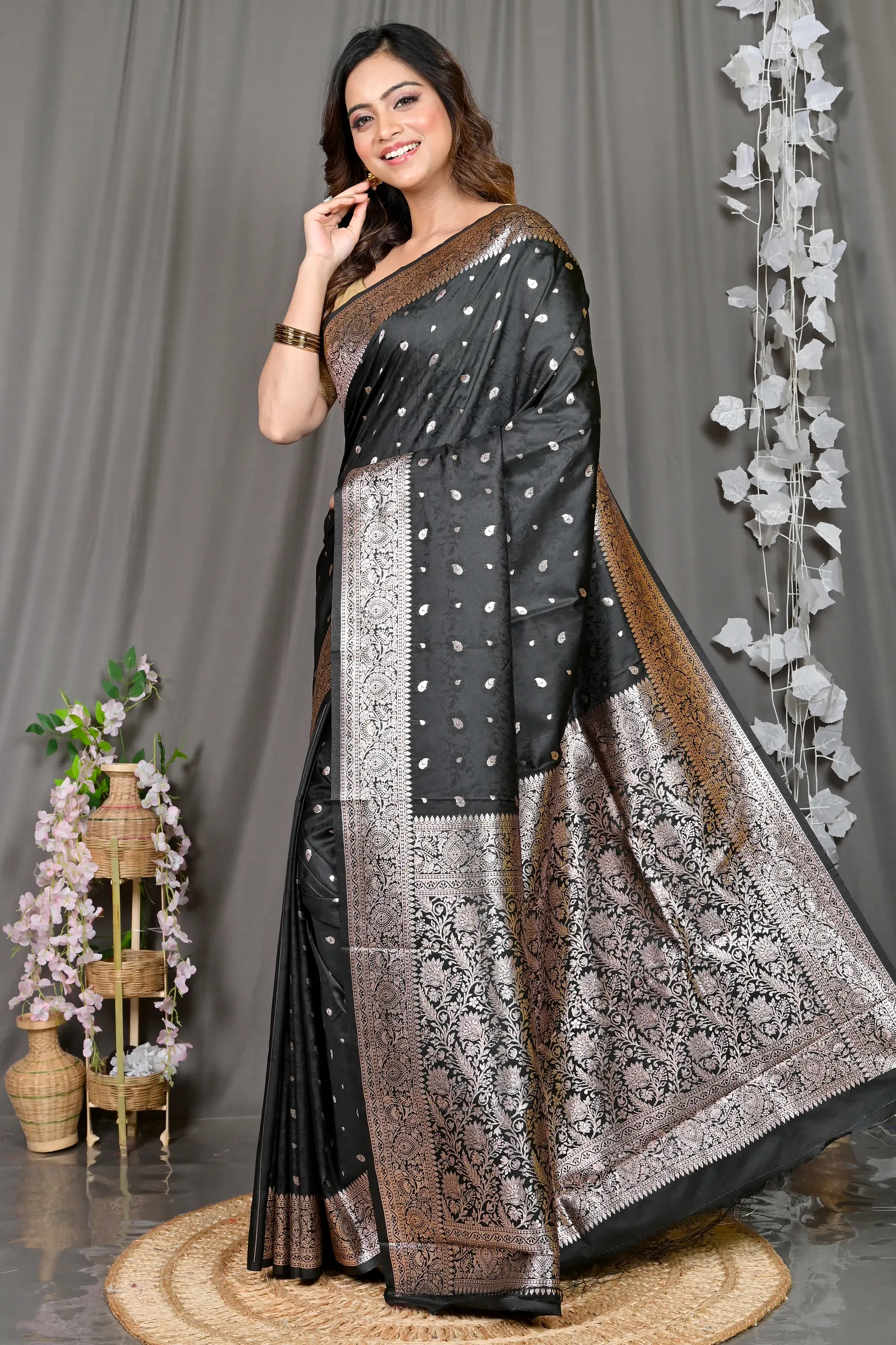 DipDiya Cotton Silk Black Parova Classic Bengali Tanchui Sarees