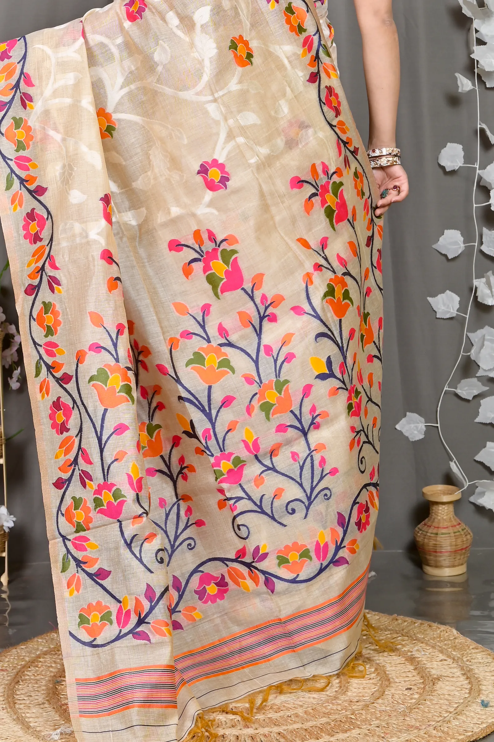 DipDiya Cotton Silk Cream Parmix Essence of Bengal Handloom Sarees