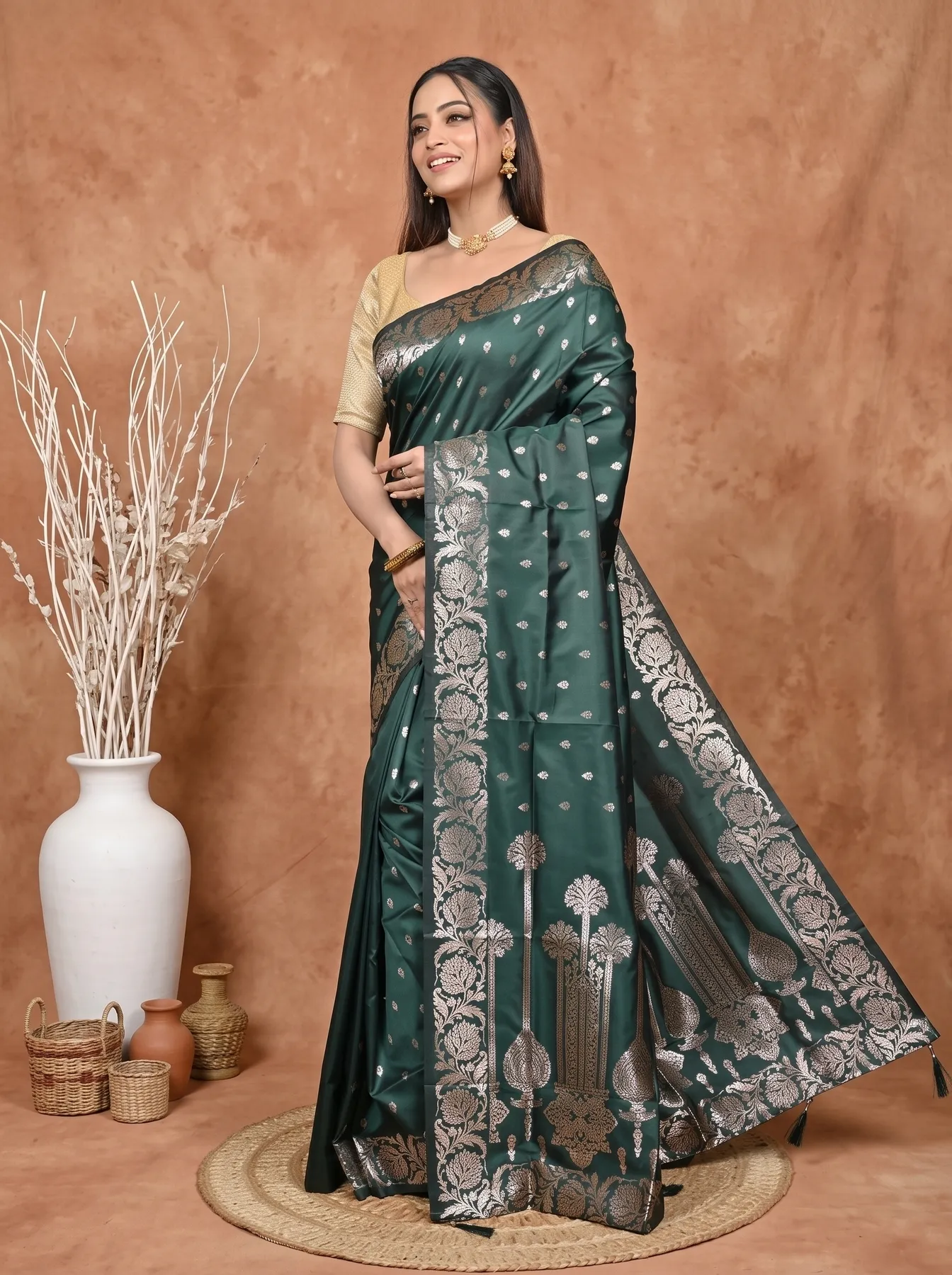 DipDiya Cotton Silk Dark Green Samina Heritage of Bengali Tanchui Sarees