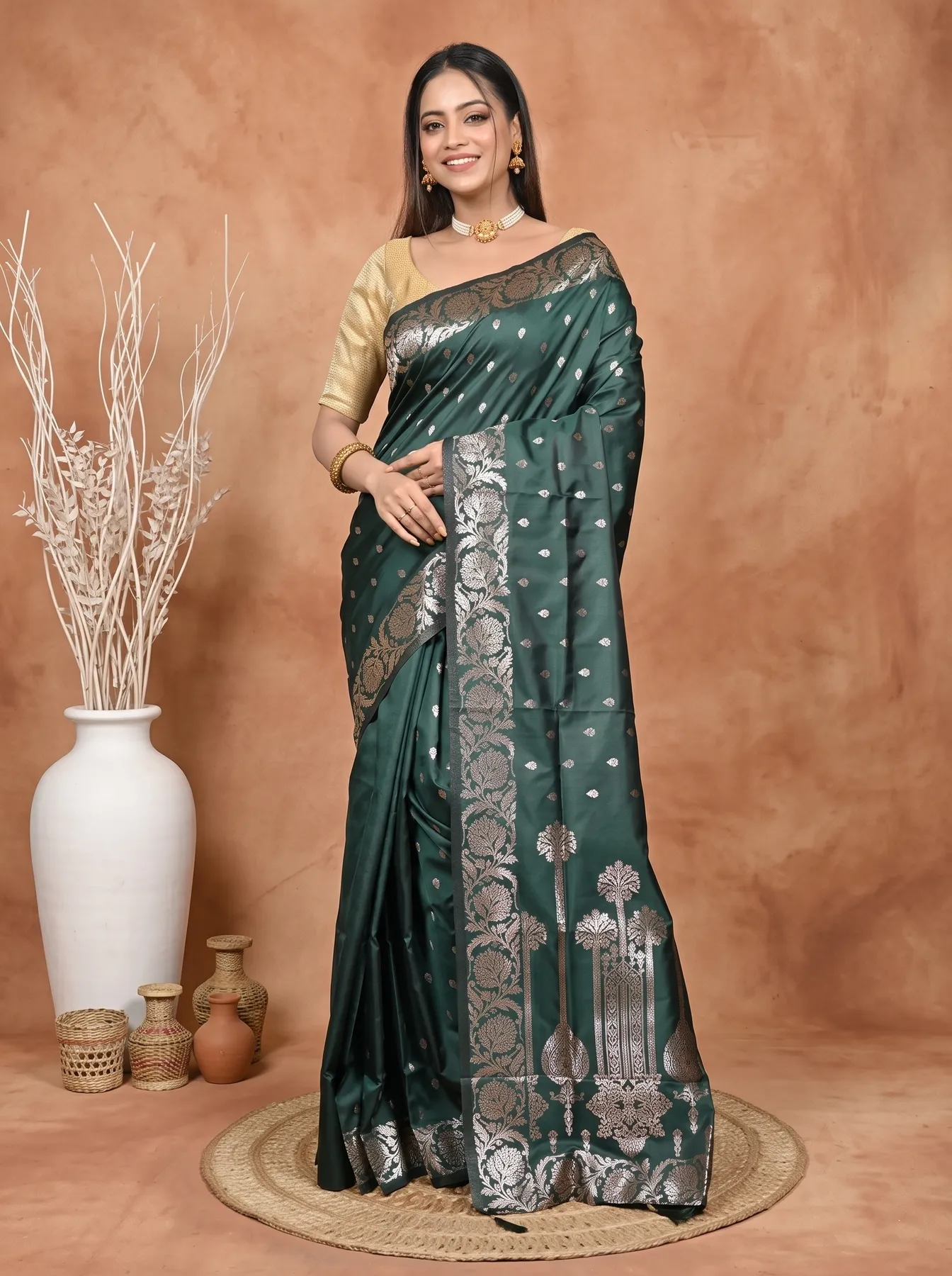 DipDiya Cotton Silk Dark Green Samina Heritage of Bengali Tanchui Sarees