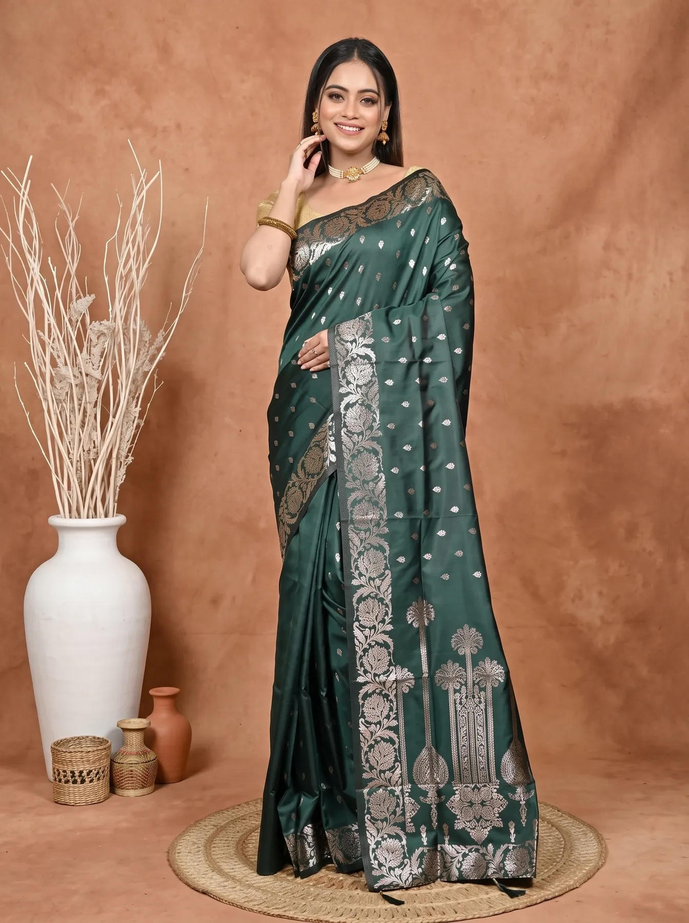 DipDiya Cotton Silk Dark Green Samina Heritage of Bengali Tanchui Sarees