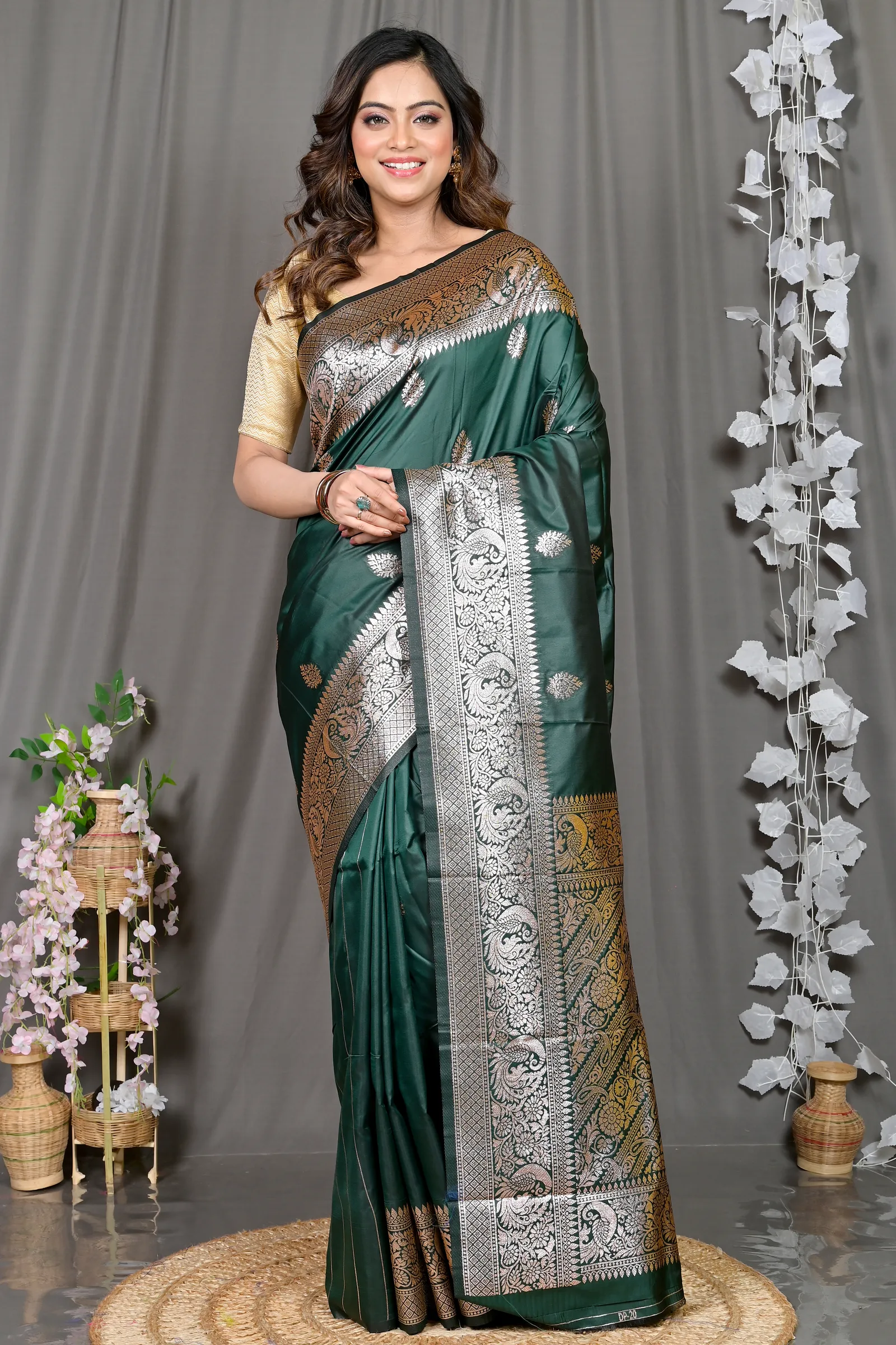 DipDiya Cotton Silk Green Paromal Threads of Tradition Kathan Sarees