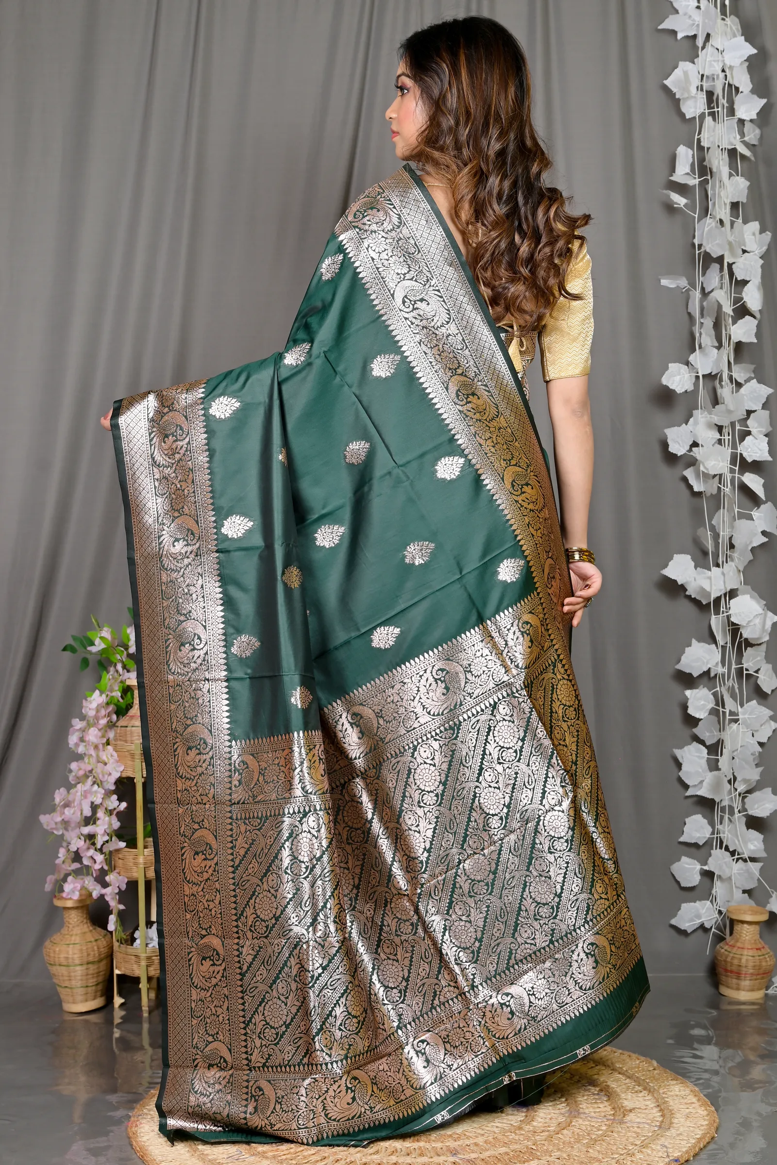 DipDiya Cotton Silk Green Paromal Threads of Tradition Kathan Sarees