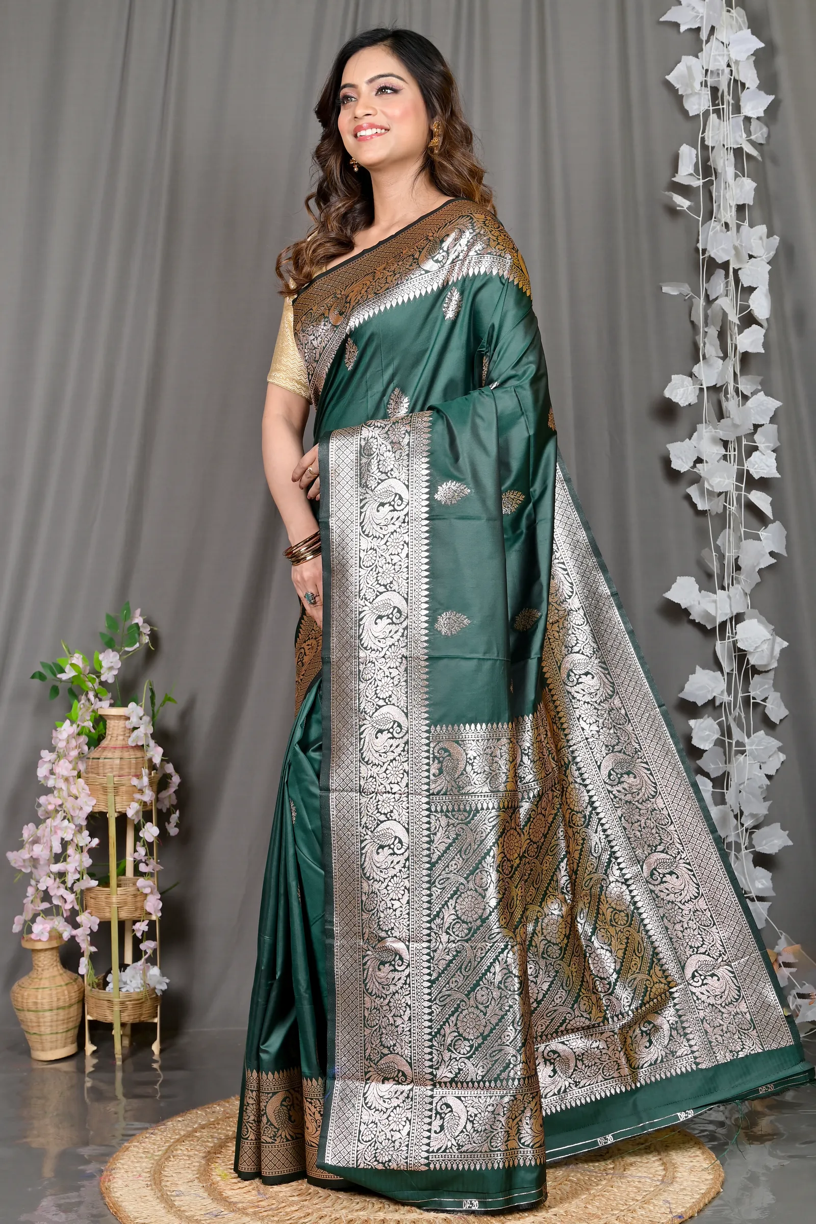 DipDiya Cotton Silk Green Paromal Threads of Tradition Kathan Sarees