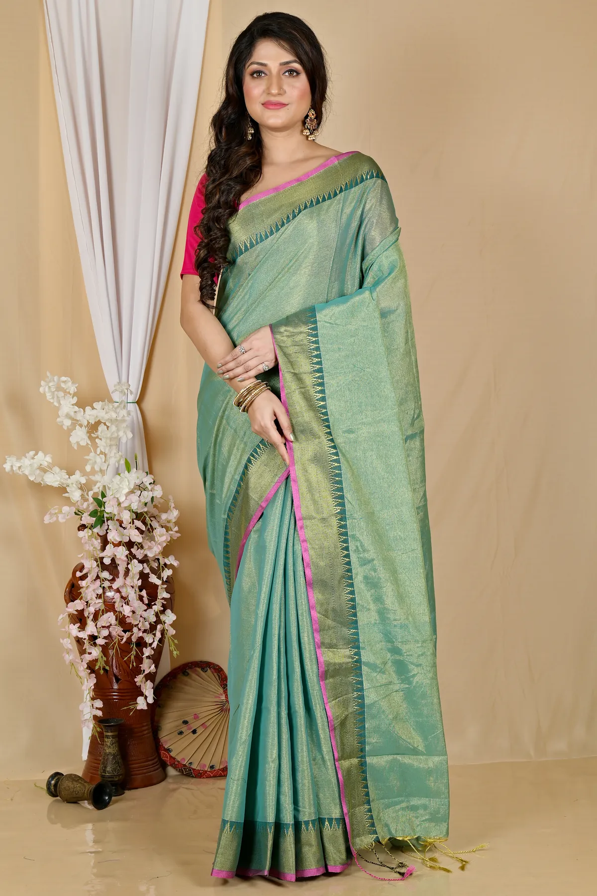 DipDiya Cotton Silk Green Tisuka Par Woven with Tradition Handloom Sarees