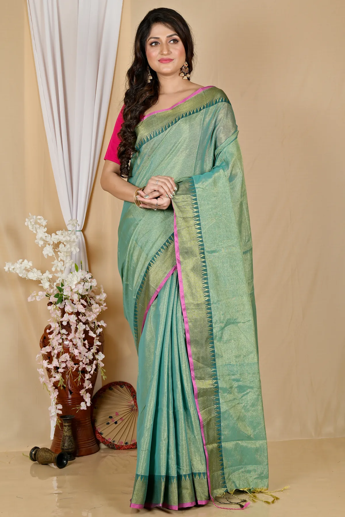 DipDiya Cotton Silk Green Tisuka Par Woven with Tradition Handloom Sarees