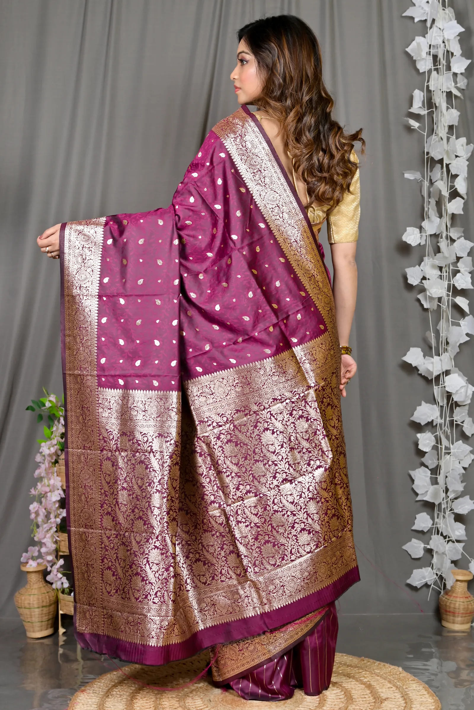 DipDiya Cotton Silk Maroon Parova Bengal’s Tradition Tanchui Sarees