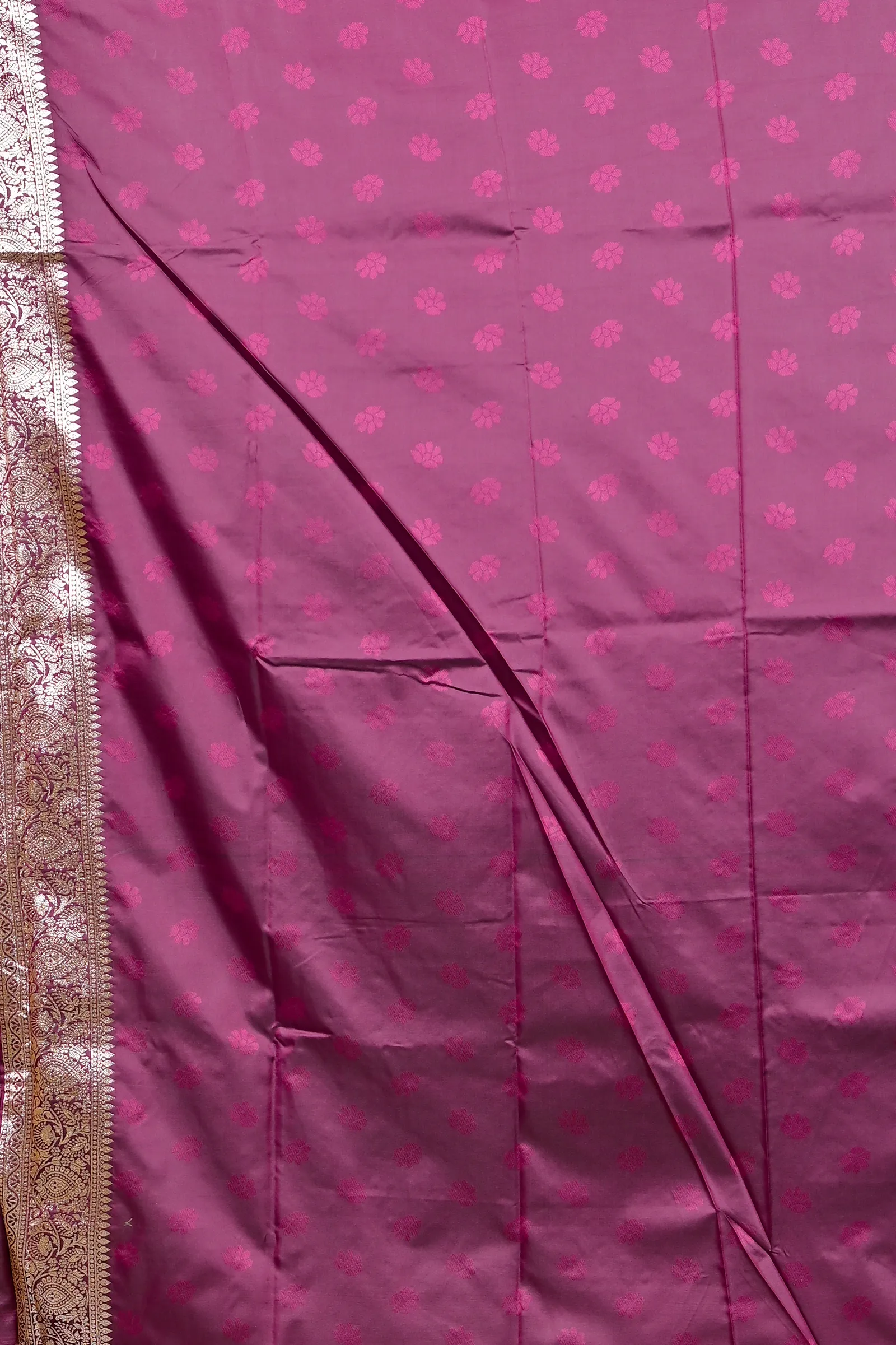 DipDiya Cotton Silk Maroon Parova Bengal’s Tradition Tanchui Sarees