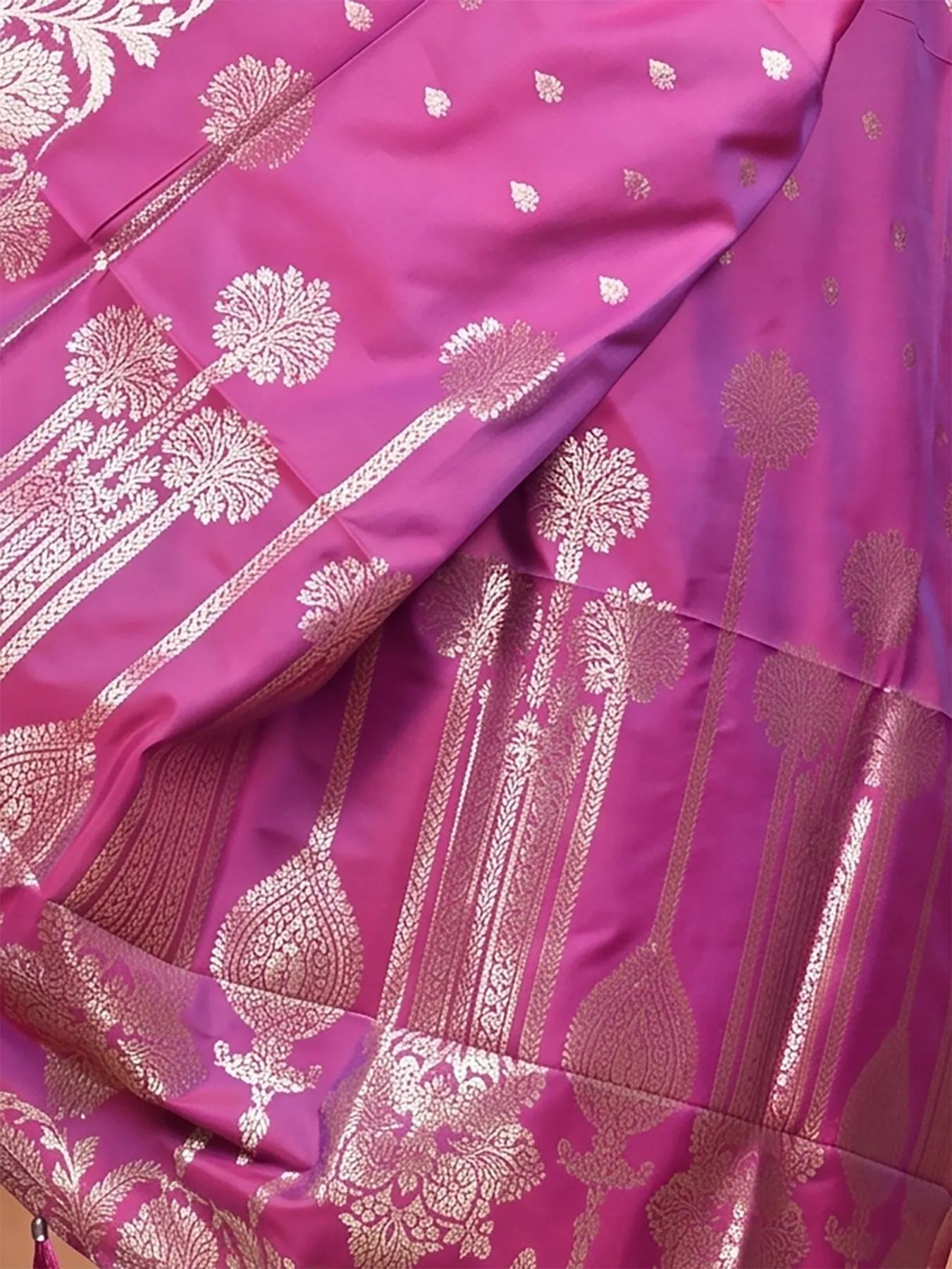 DipDiya Cotton Silk Megenta Pink Samina Heritage of Bengali Tanchui Sarees