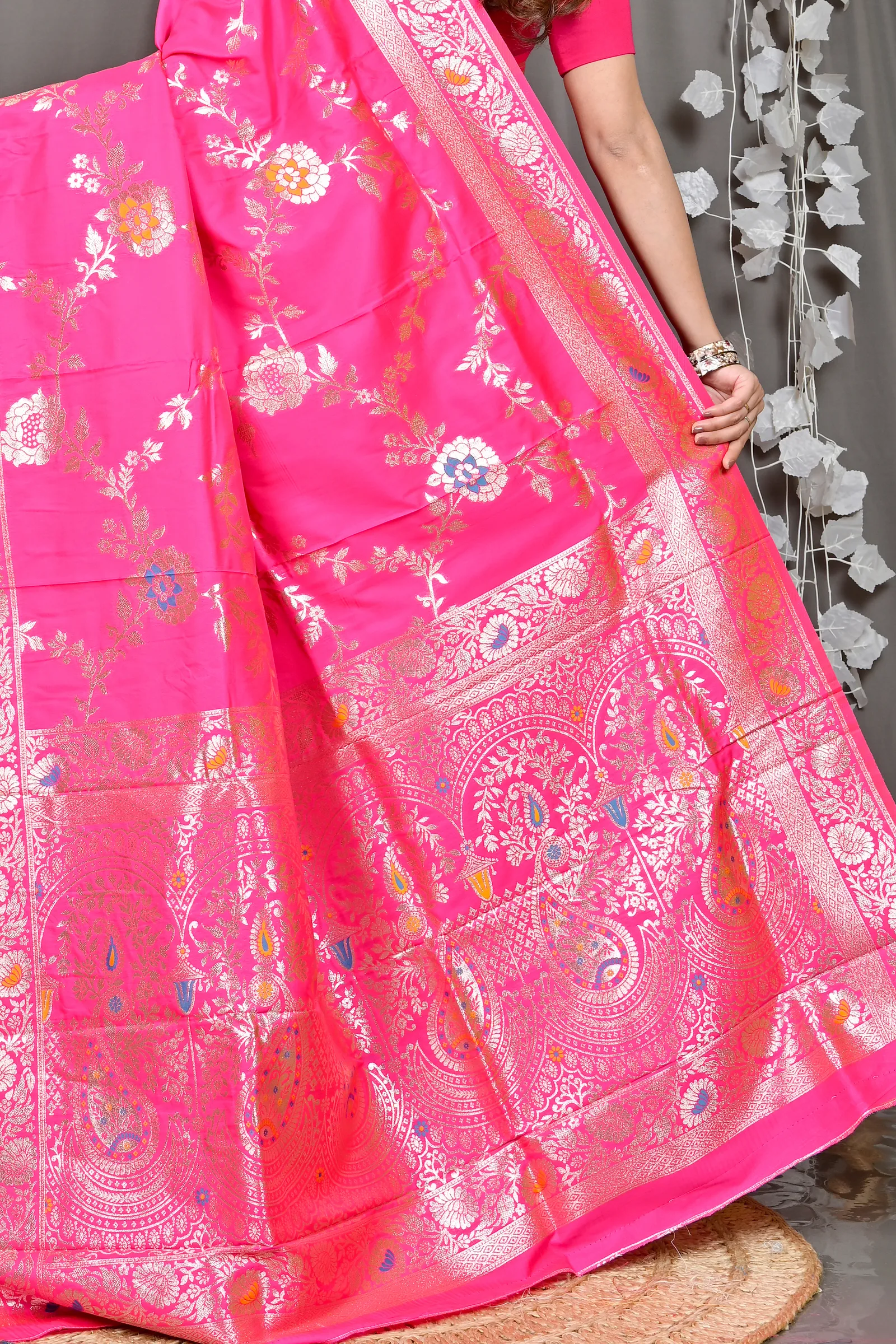 DipDiya Cotton Silk Pink Parosha Traditional Bengali Kathan Sarees