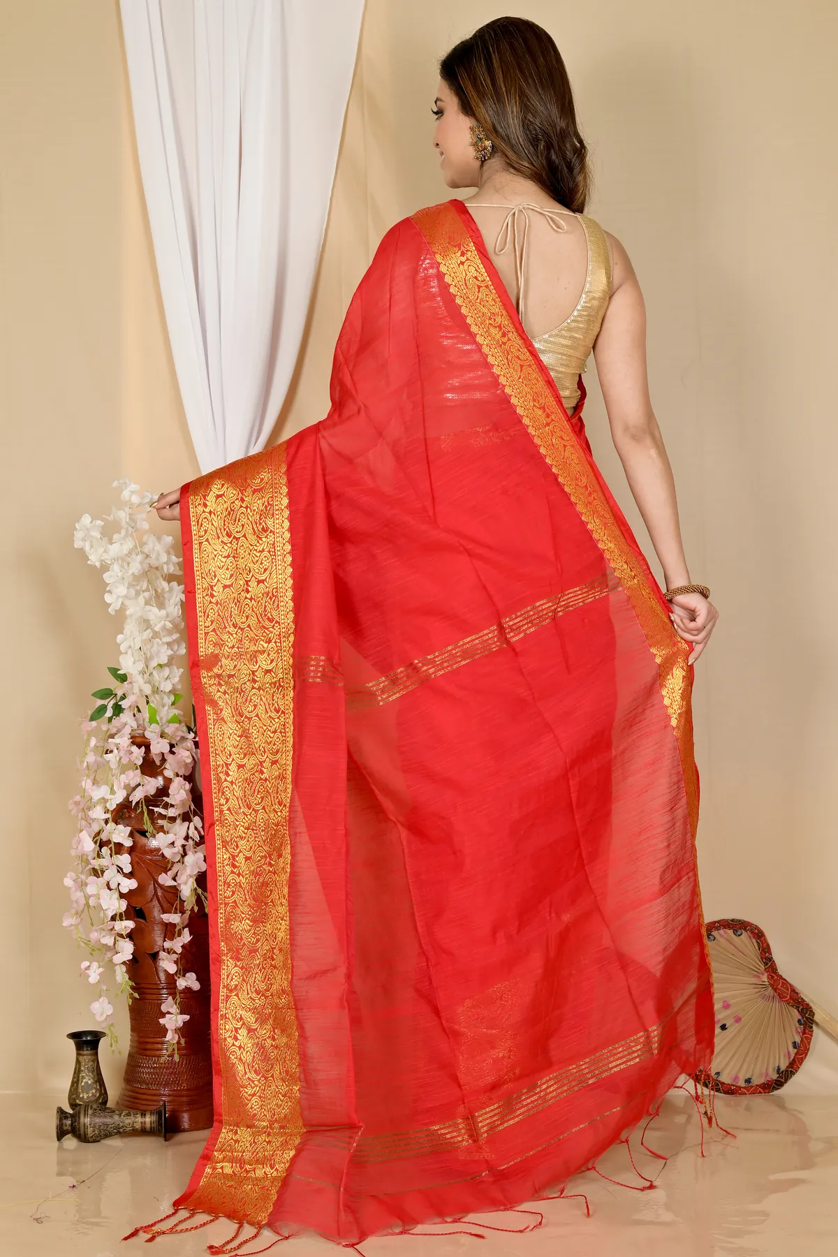 DipDiya Cotton Silk Red Asta Timeless Elegance Handloom Sarees
