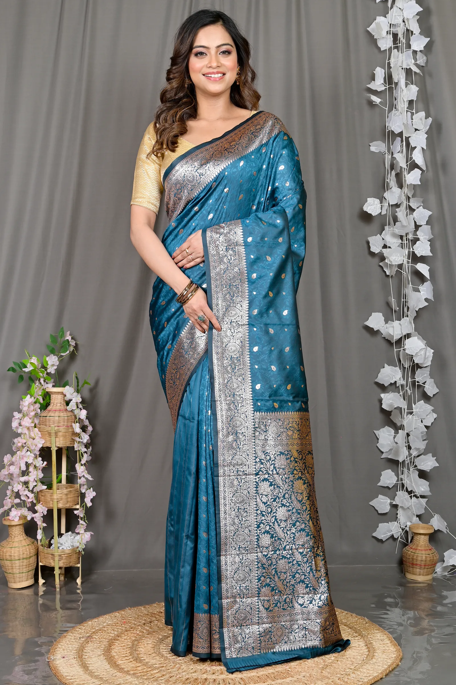 DipDiya Cotton Silk Turquoise Blue Parova Bengali Heritage Tanchui Sarees