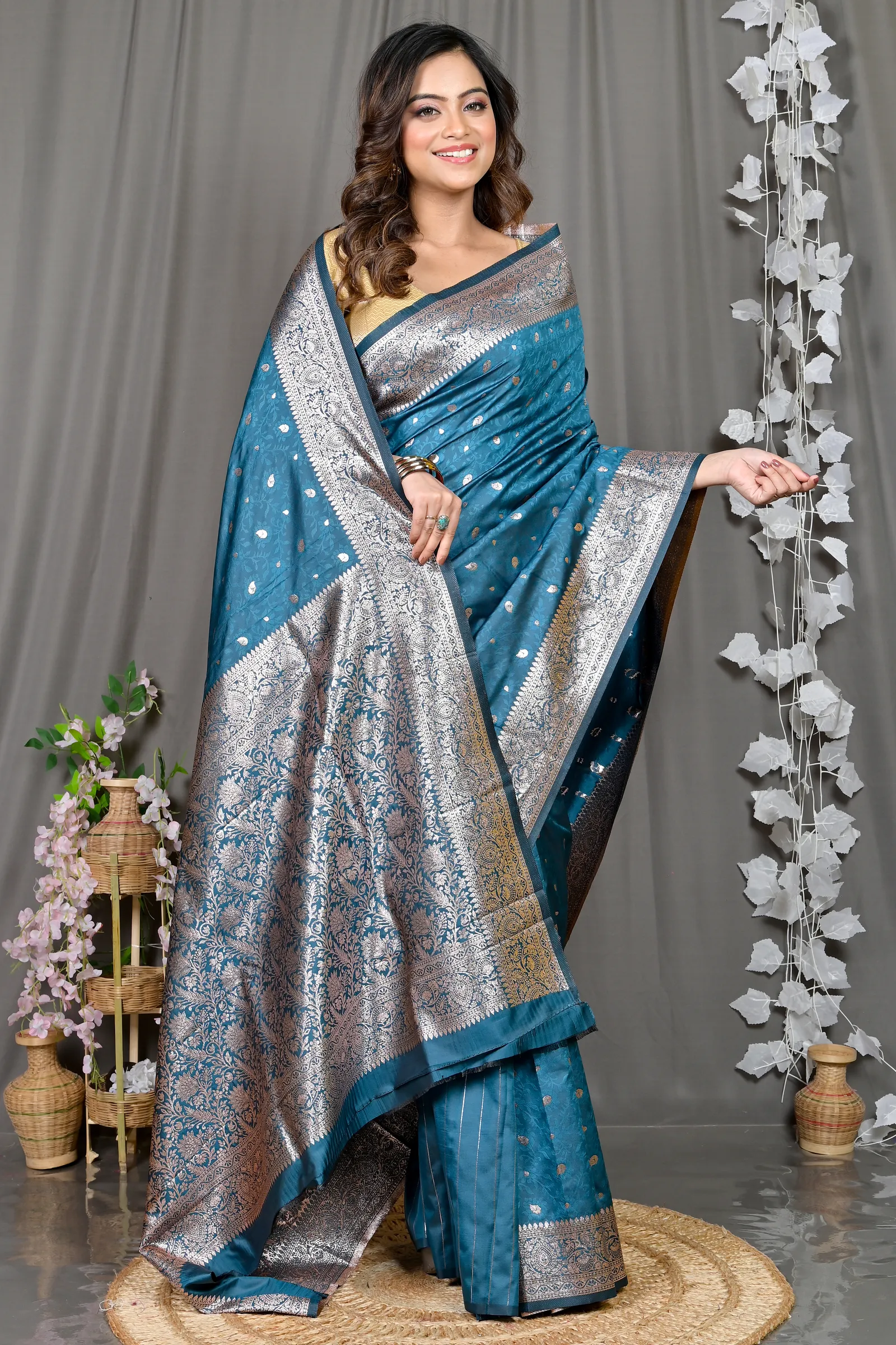 DipDiya Cotton Silk Turquoise Blue Parova Bengali Heritage Tanchui Sarees