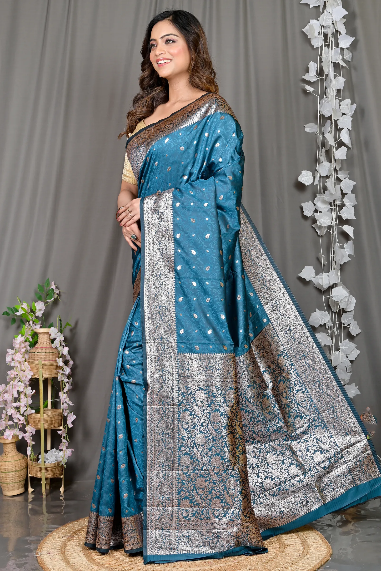 DipDiya Cotton Silk Turquoise Blue Parova Bengali Heritage Tanchui Sarees