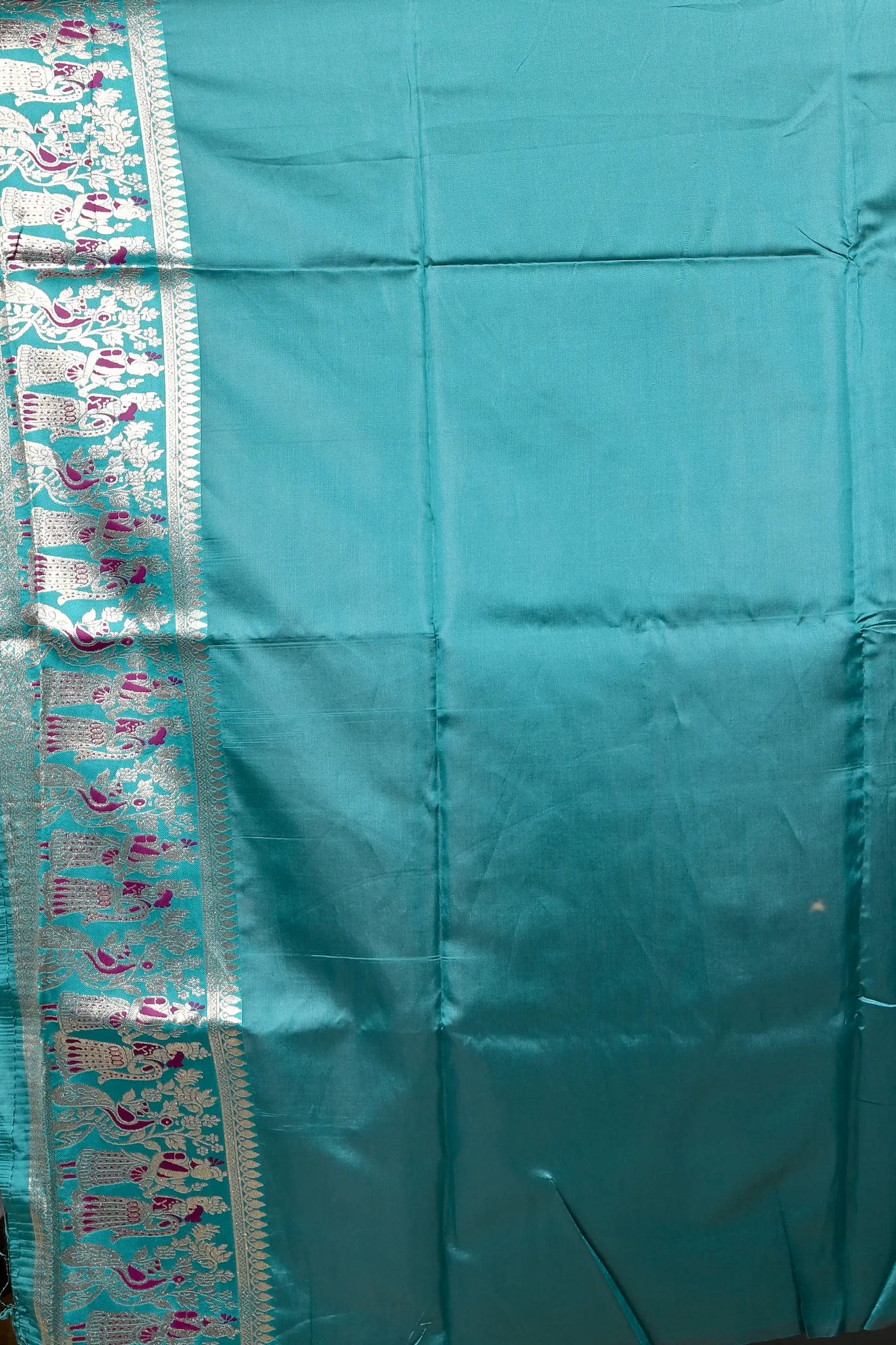 DipDiya Cotton Silk Violet Green Parza Bengali Heritage Baluchari Sarees
