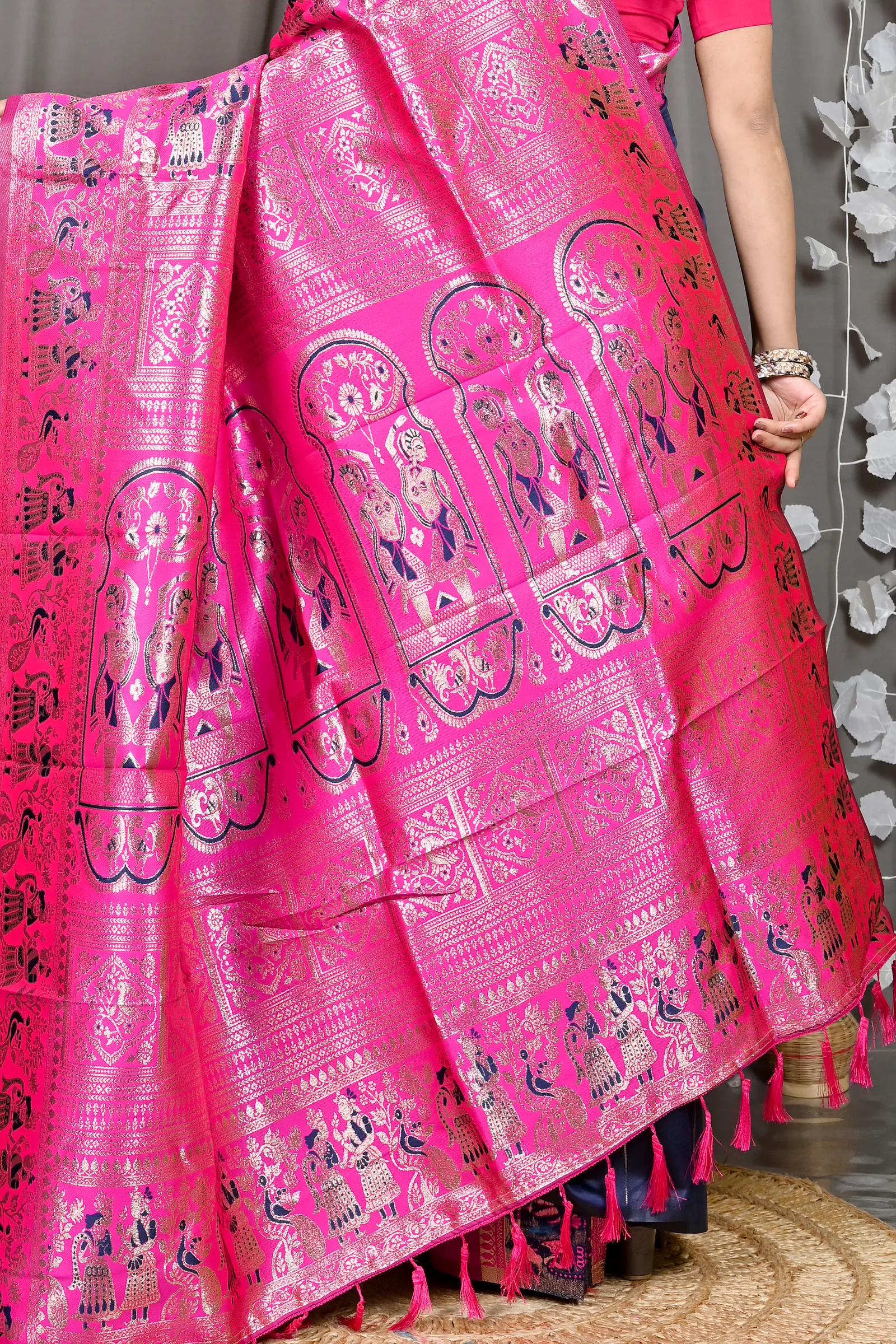DipDiya Cotton Silk Violet Pink Parza Bengal’s Legacy Baluchari Sarees