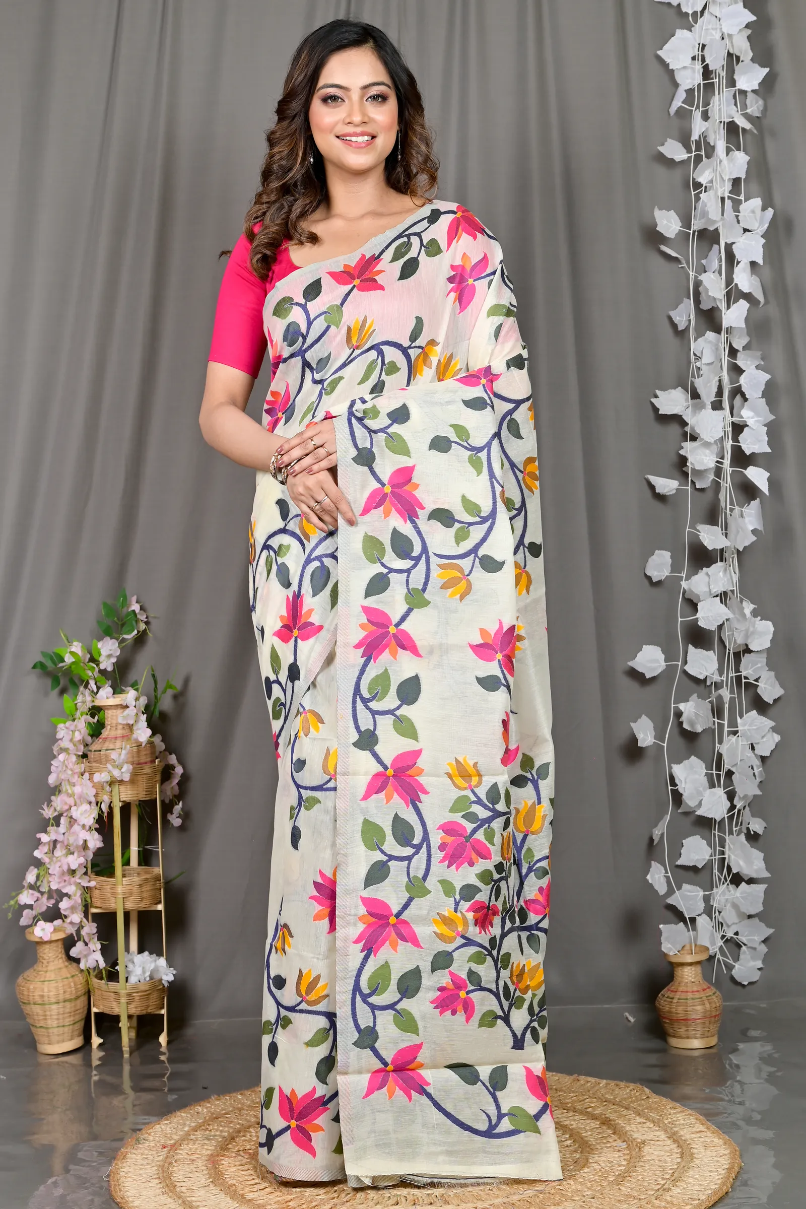 DipDiya Cotton Silk White Parmix Elegance in Every Weave Handloom Sarees