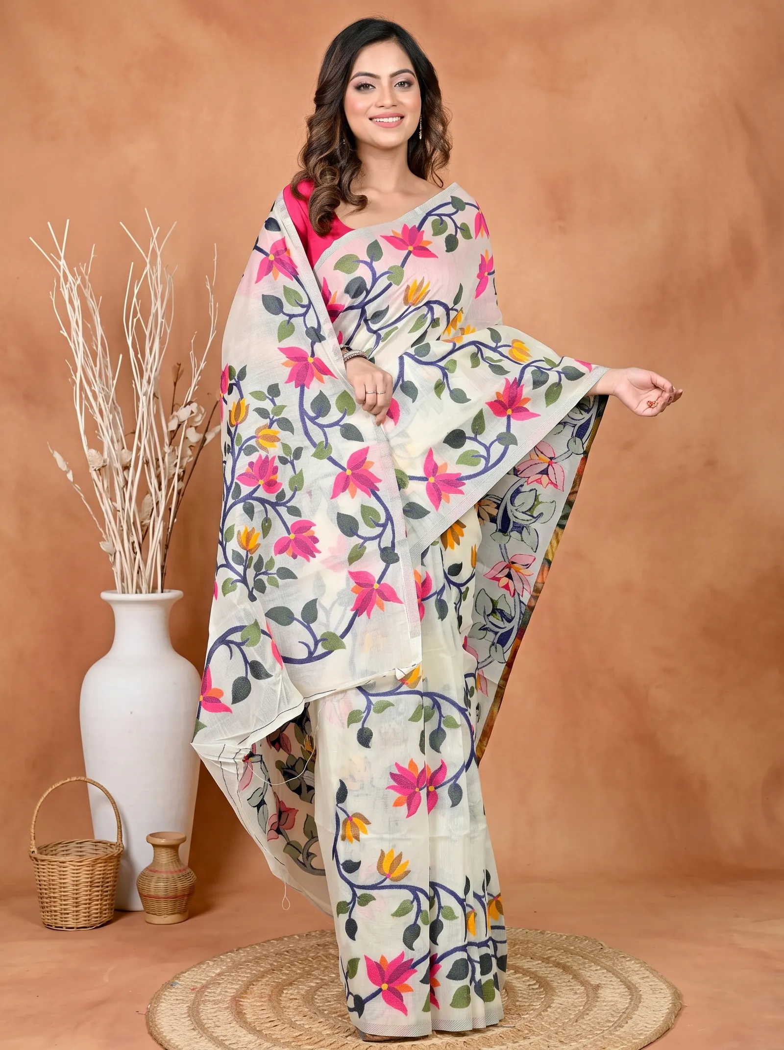 DipDiya Cotton Silk White Parmix Elegance in Every Weave Handloom Sarees