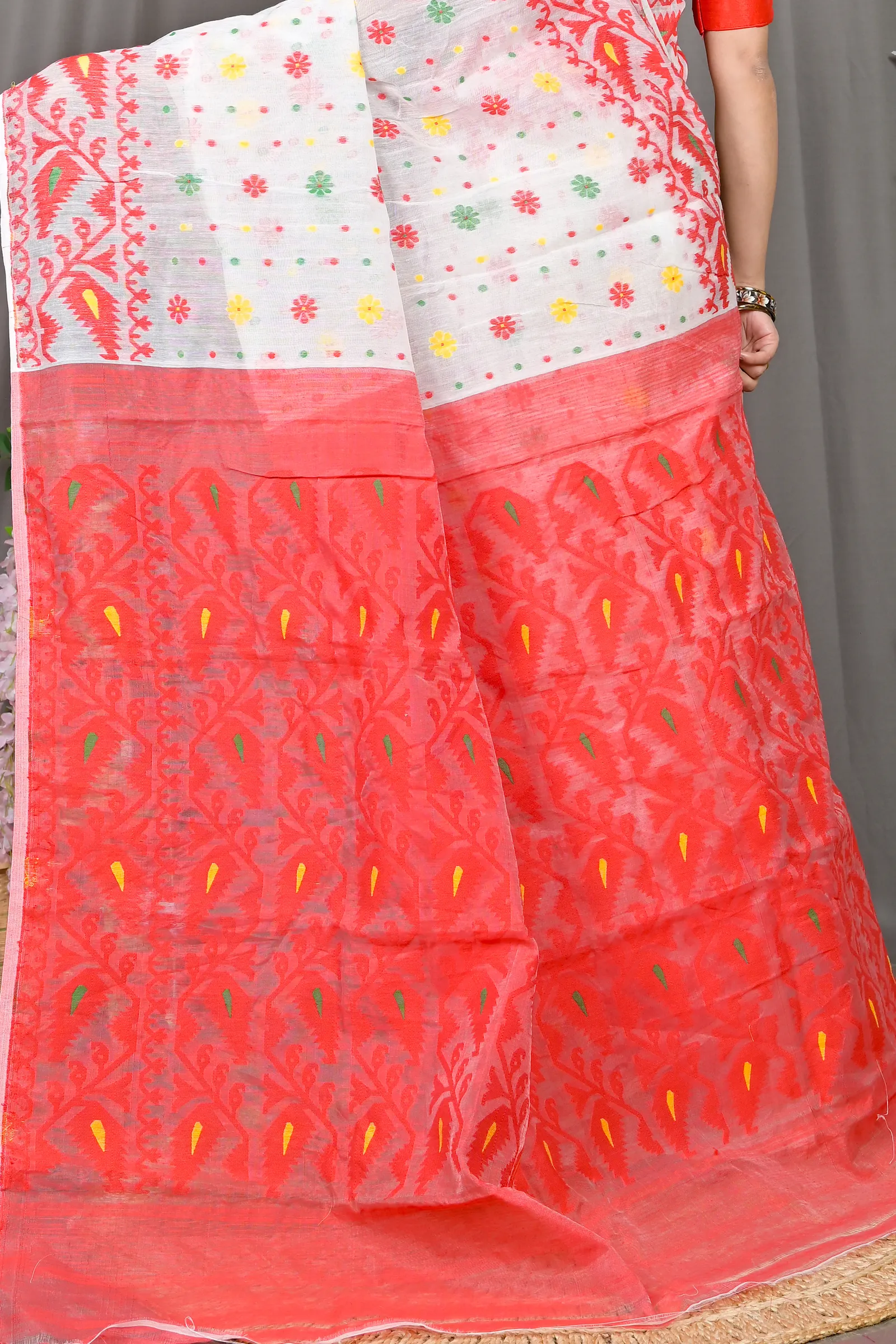 DipDiya Cotton Silk White Red Parmix Crafted with Soul Handloom Sarees