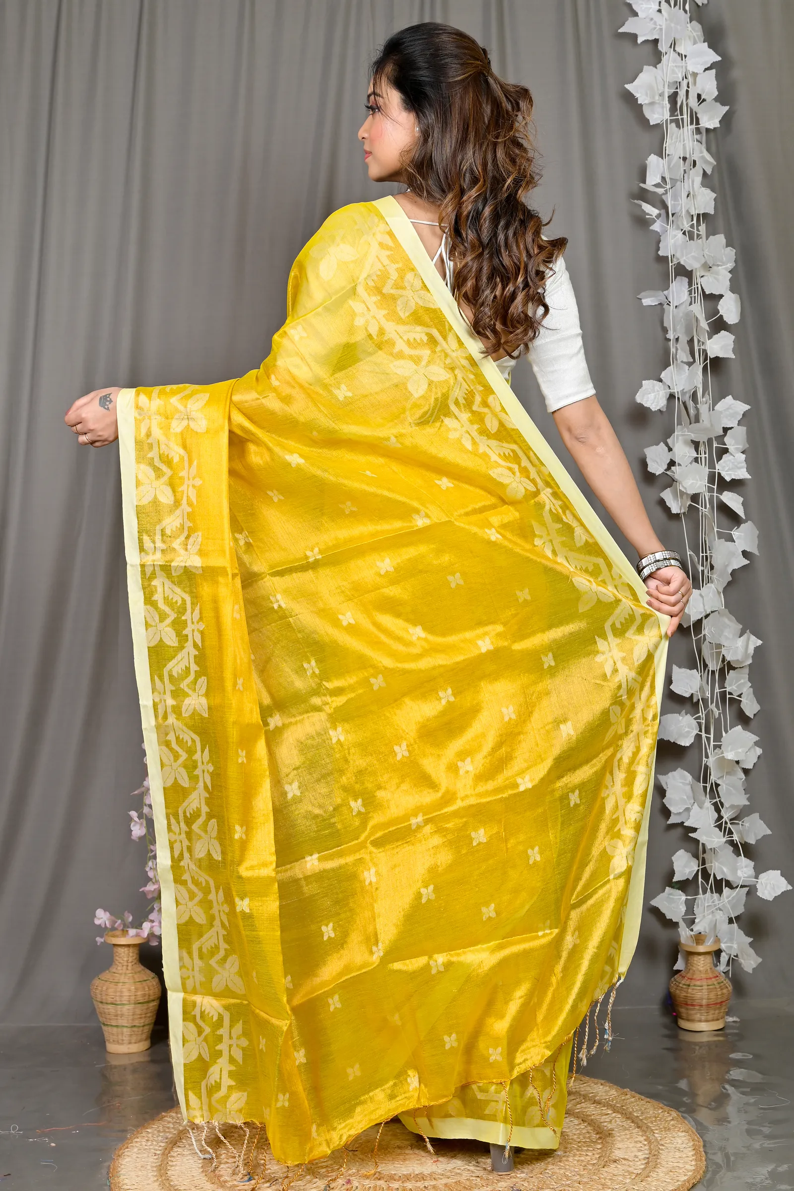 DipDiya Cotton Silk Yellow Parashar Traditional Elegance Tissue Jamdani Sarees