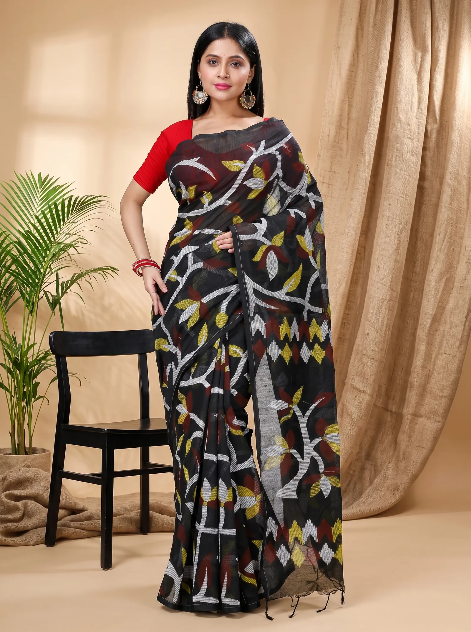 DipDiya Cotton  Traditional Bengali Black Artisan Crafted Naren Handloom Saree