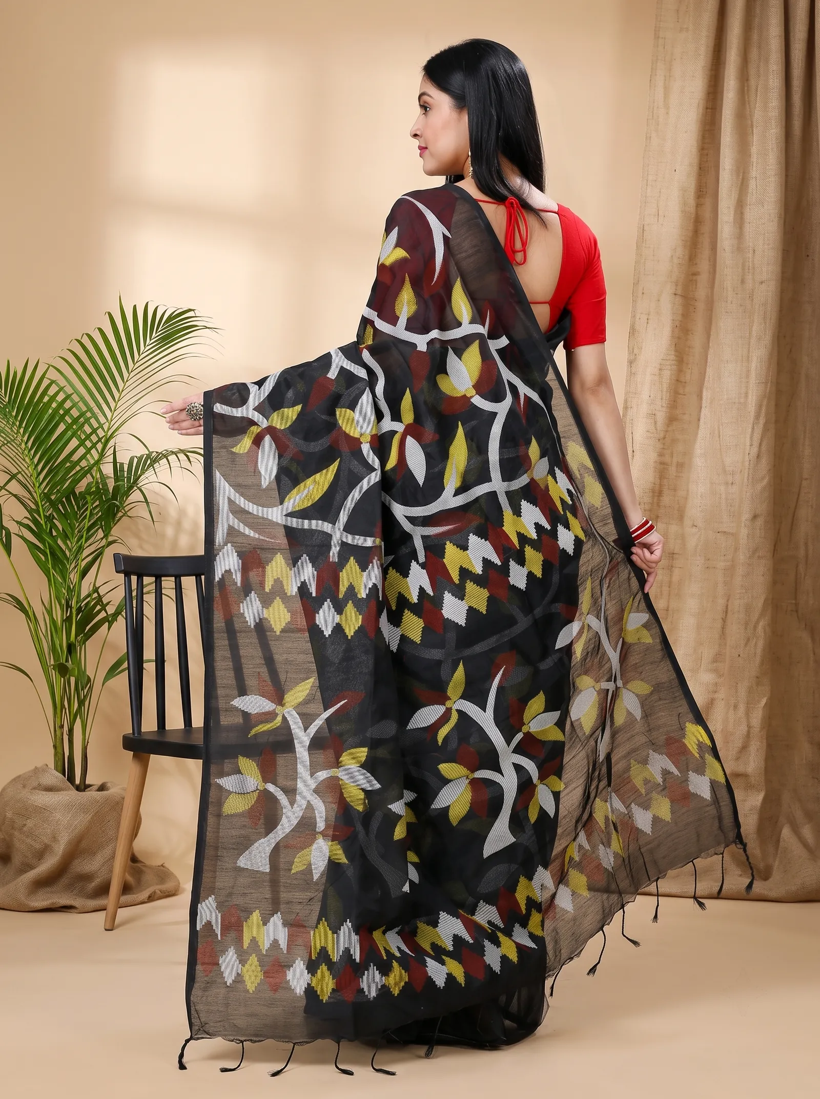 DipDiya Cotton  Traditional Bengali Black Artisan Crafted Naren Handloom Saree
