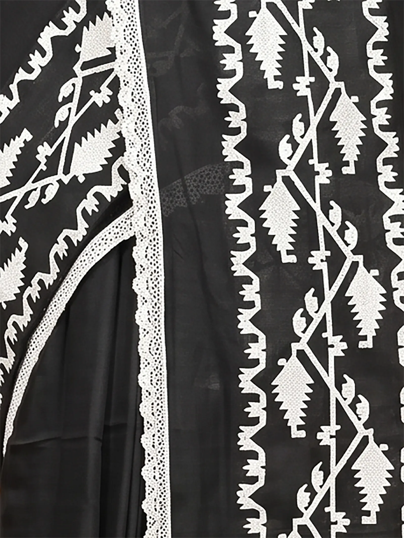 DipDiya Cotton  Traditional Bengali Black Artisan Crafted Parepu Handloom Saree