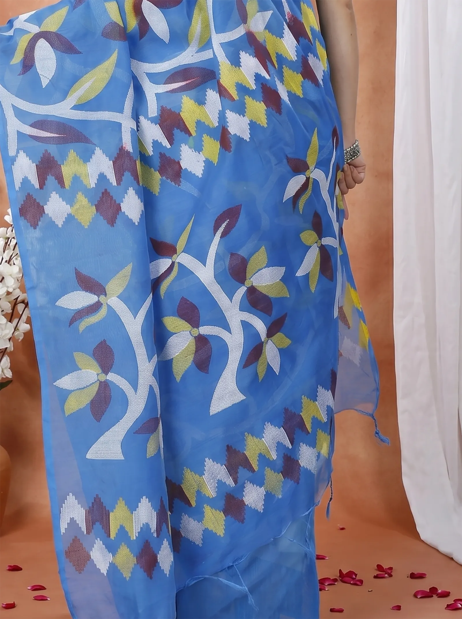 DipDiya Cotton  Traditional Bengali Blue Artisan Crafted Naren Handloom Saree