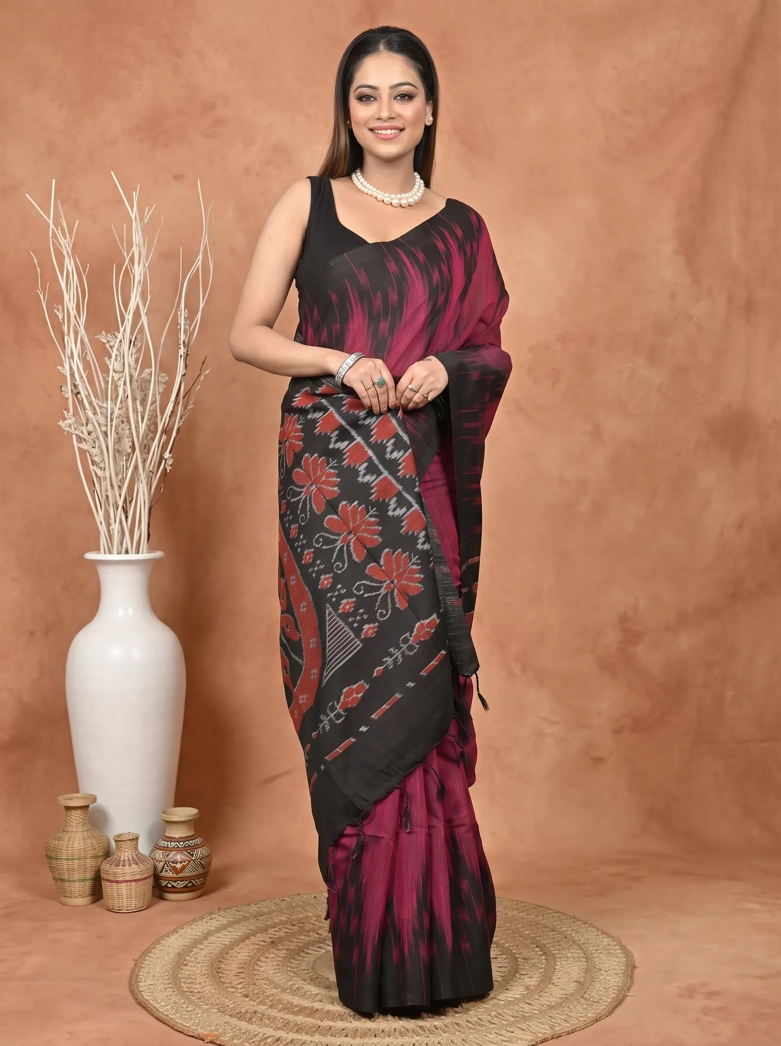 DipDiya Cotton  Traditional Bengali Maroon Black Artisan Crafted Soupur Kotki Saree