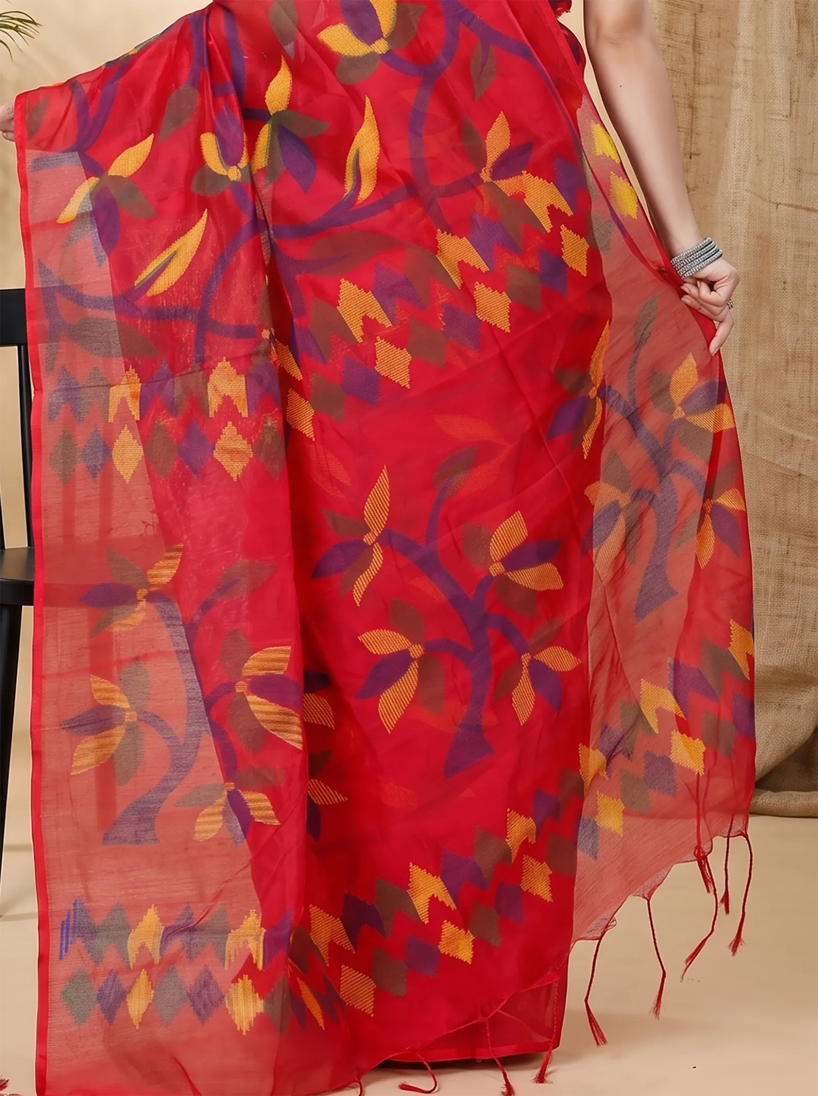 DipDiya Cotton  Traditional Bengali Red Artisan Crafted Naren Handloom Saree