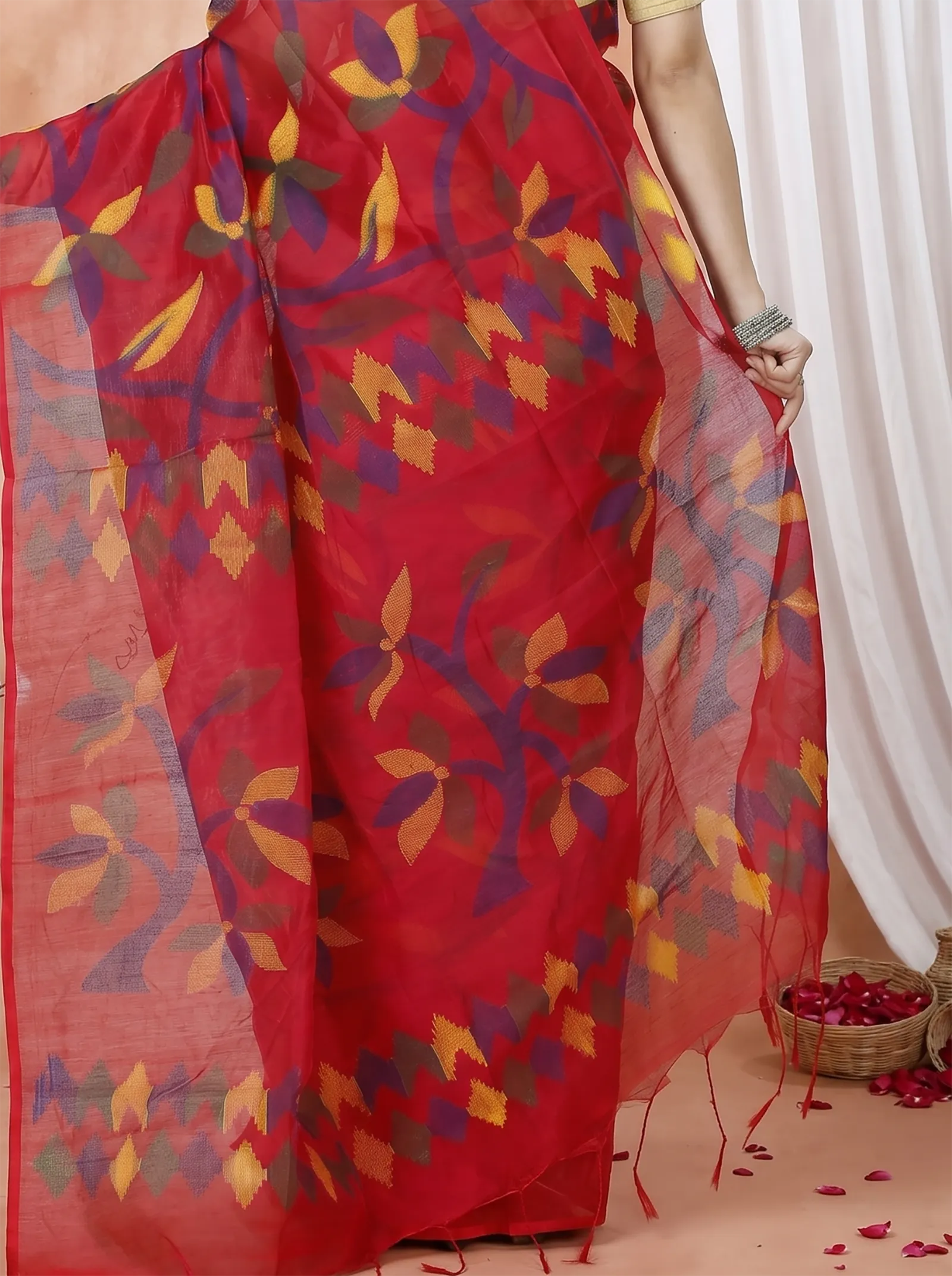 DipDiya Cotton  Traditional Bengali Red Artisan Crafted Naren Handloom Saree
