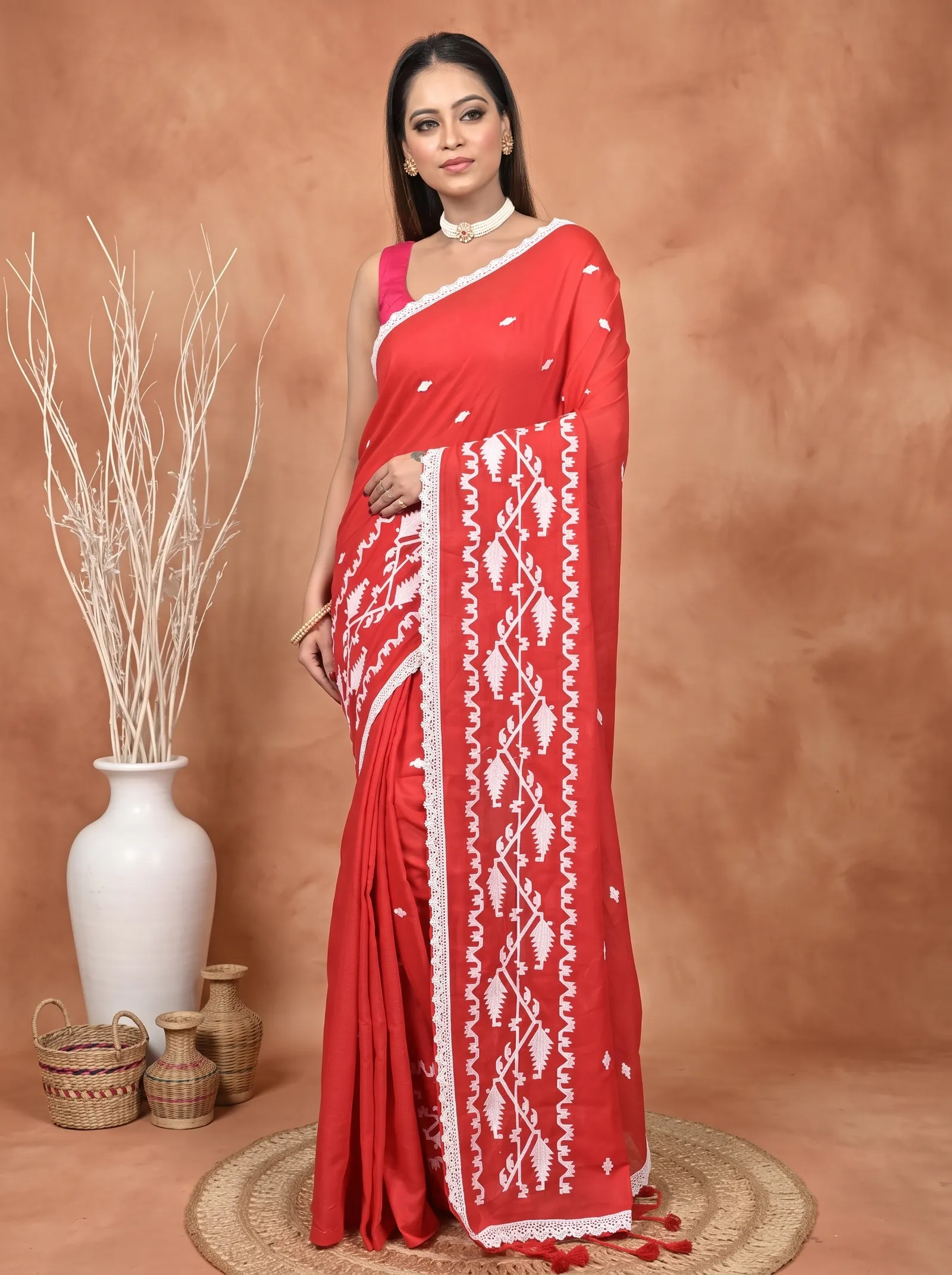 DipDiya Cotton  Traditional Bengali Red Artisan Crafted Parepu Handloom Saree
