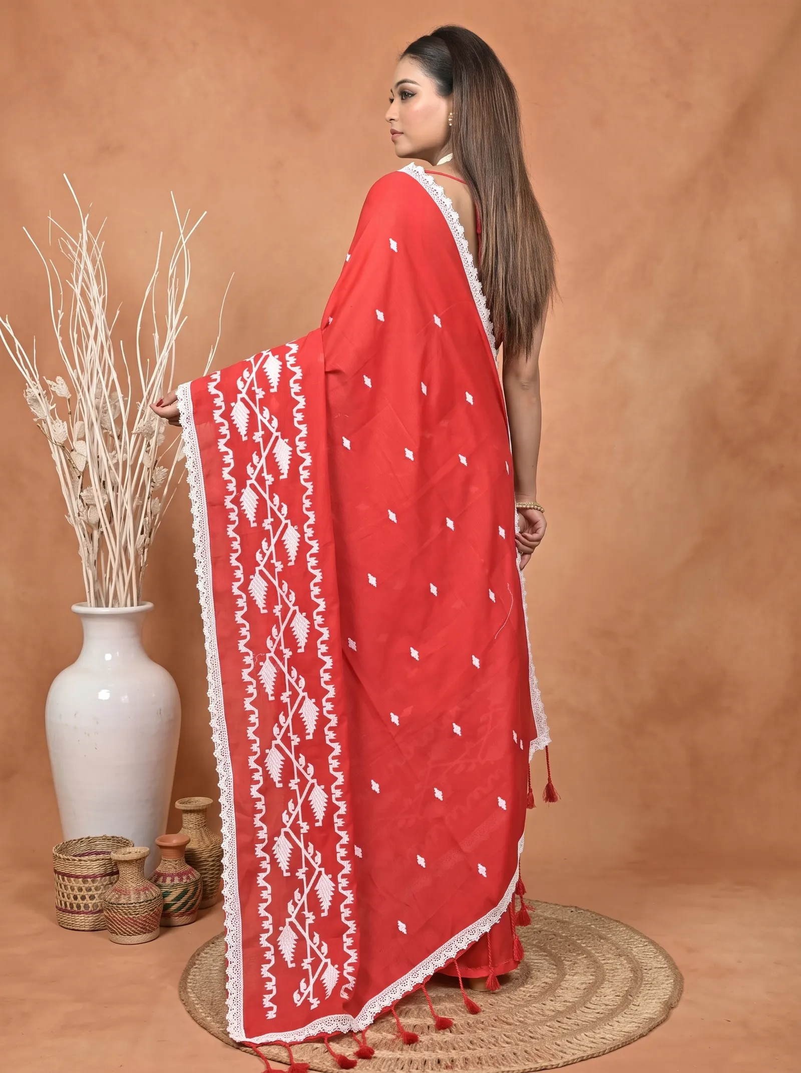 DipDiya Cotton  Traditional Bengali Red Artisan Crafted Parepu Handloom Saree