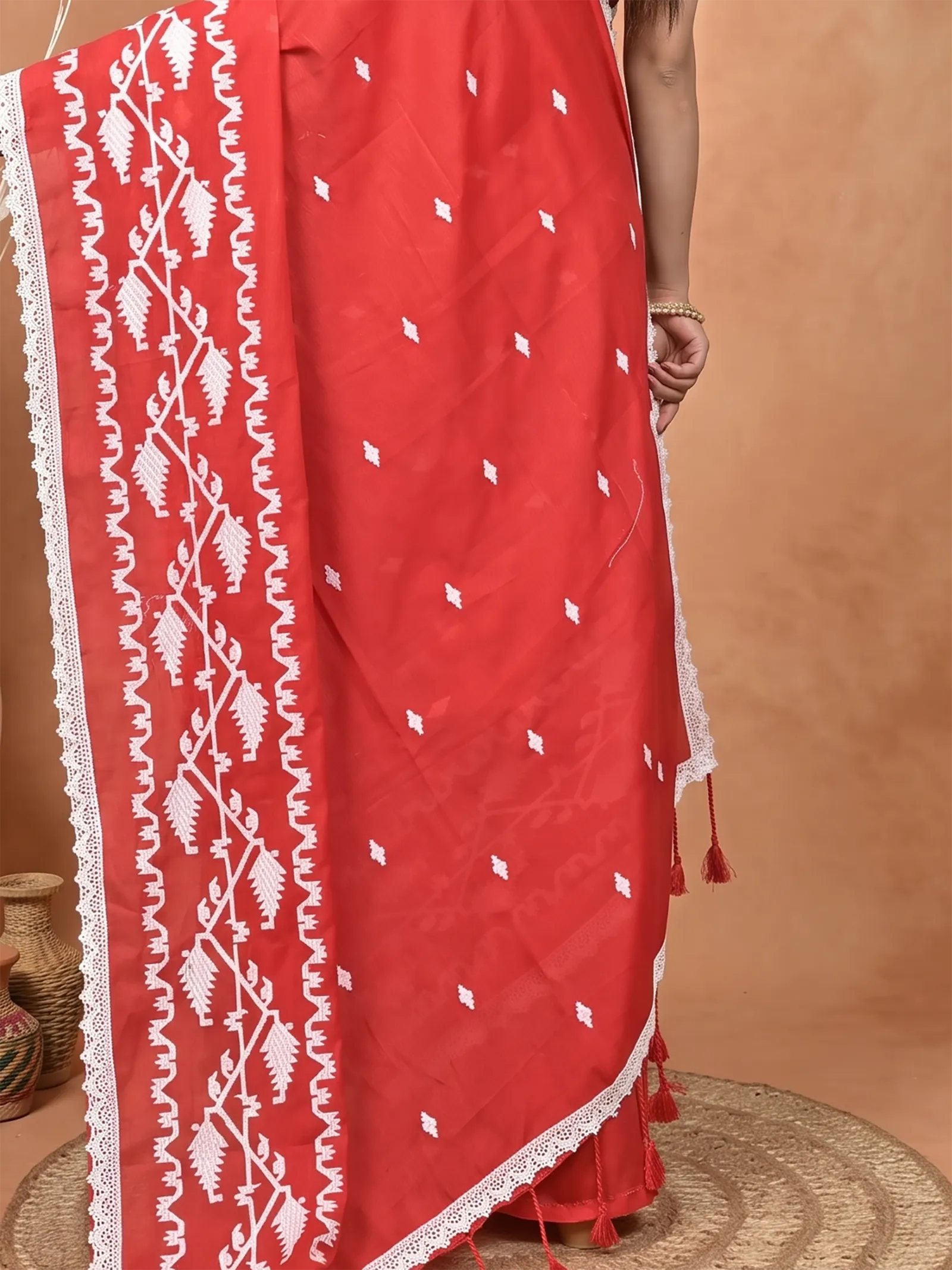 DipDiya Cotton  Traditional Bengali Red Artisan Crafted Parepu Handloom Saree