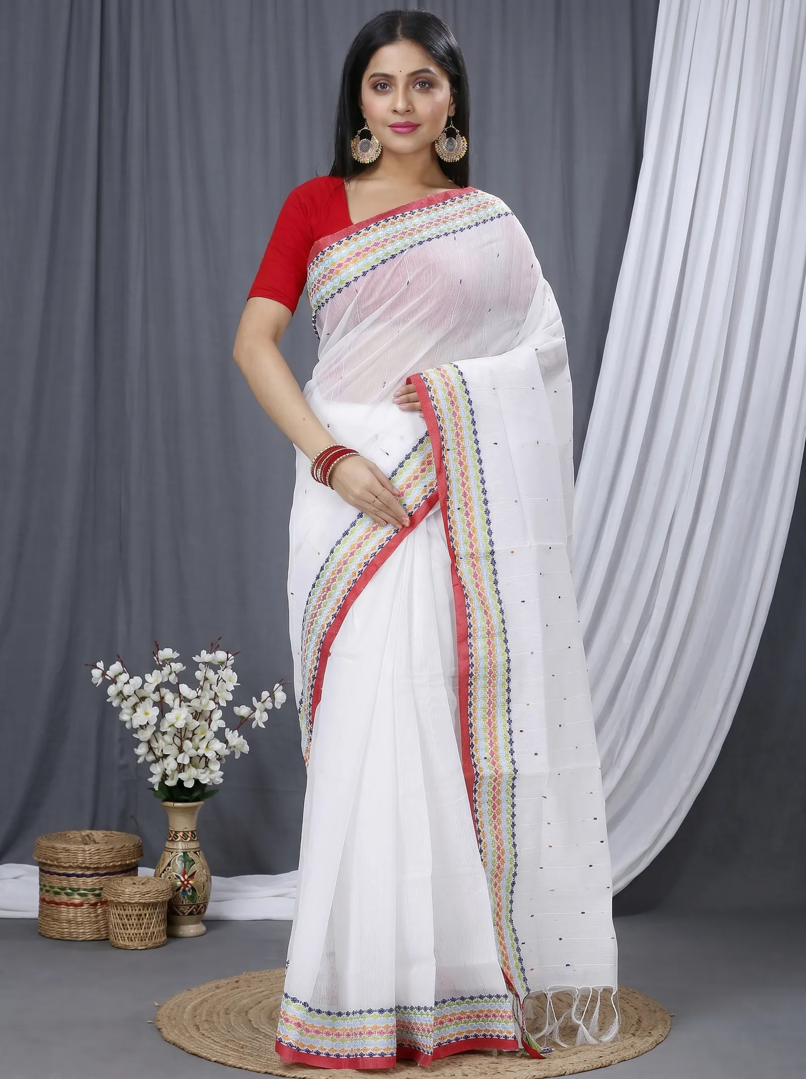 DipDiya Cotton  Traditional Bengali White Artisan Crafted Popkn Handloom Saree
