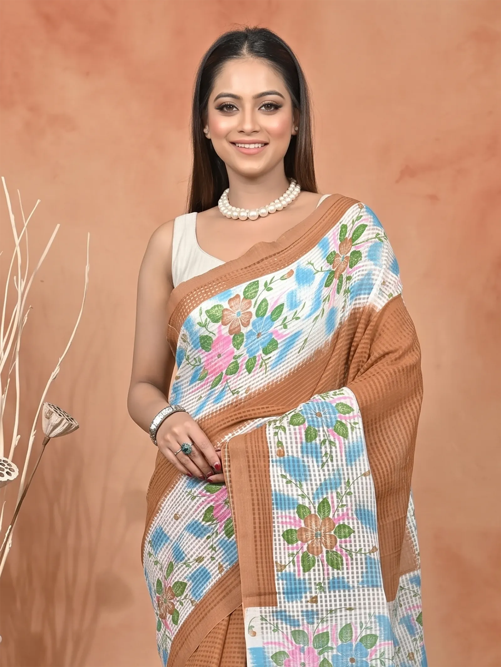 DipDiya Cotton  Traditional Bengali White Brown Artisan Crafted Soupon Kota Fabric Saree
