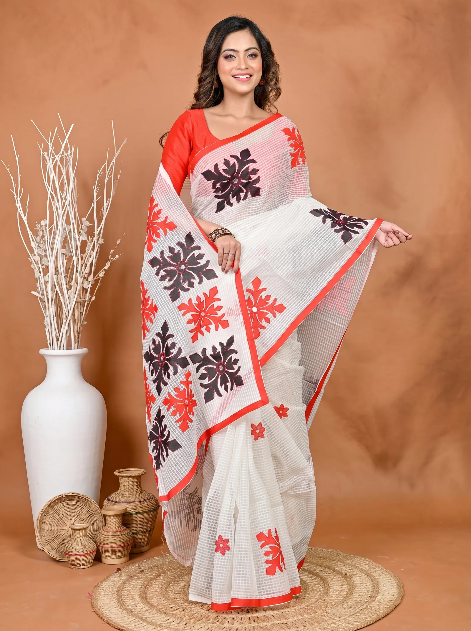 DipDiya Cotton White Red Variti Aplic Loom to Love Applique Sarees