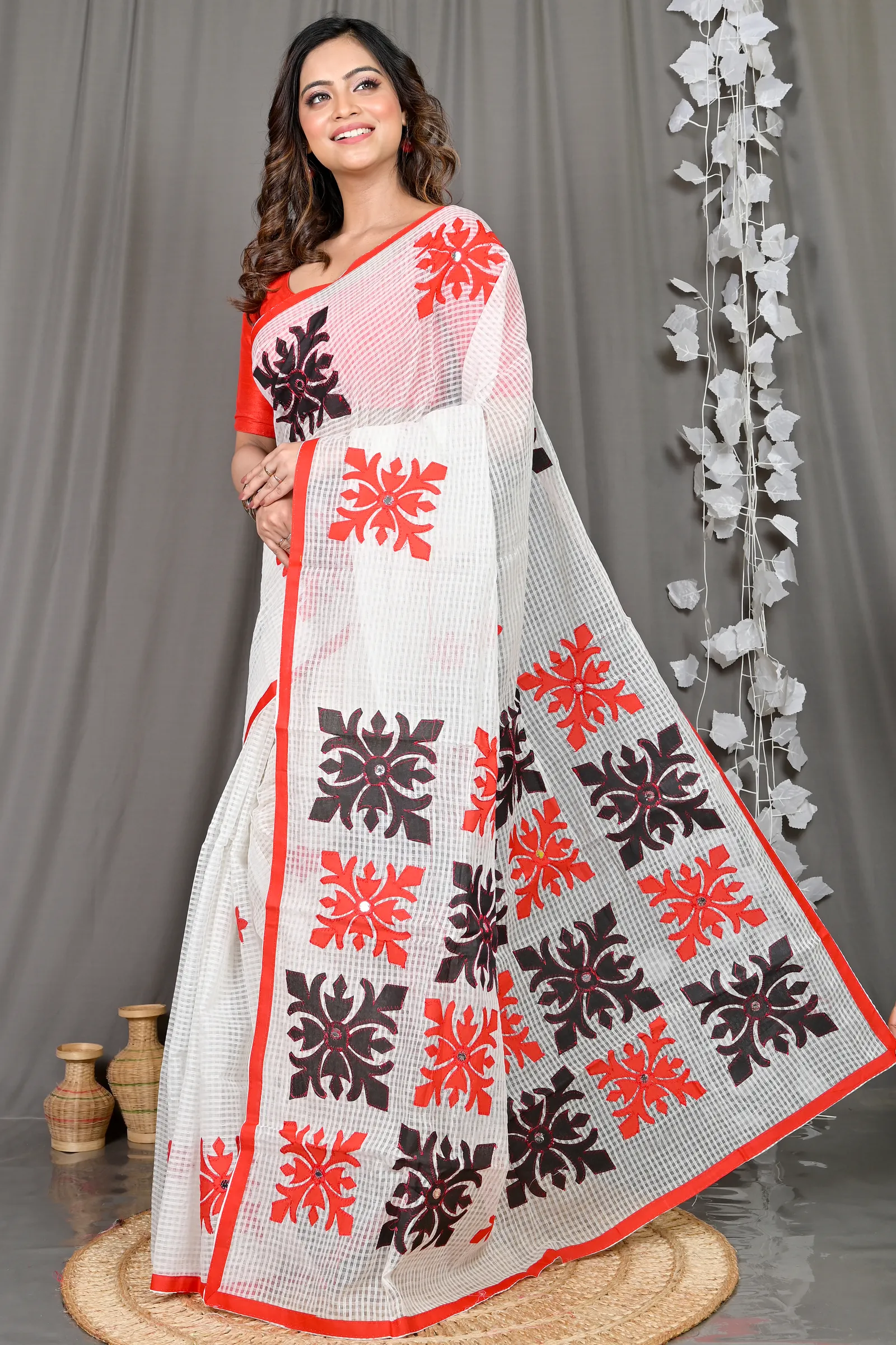 DipDiya Cotton White Red Variti Aplic Loom to Love Applique Sarees