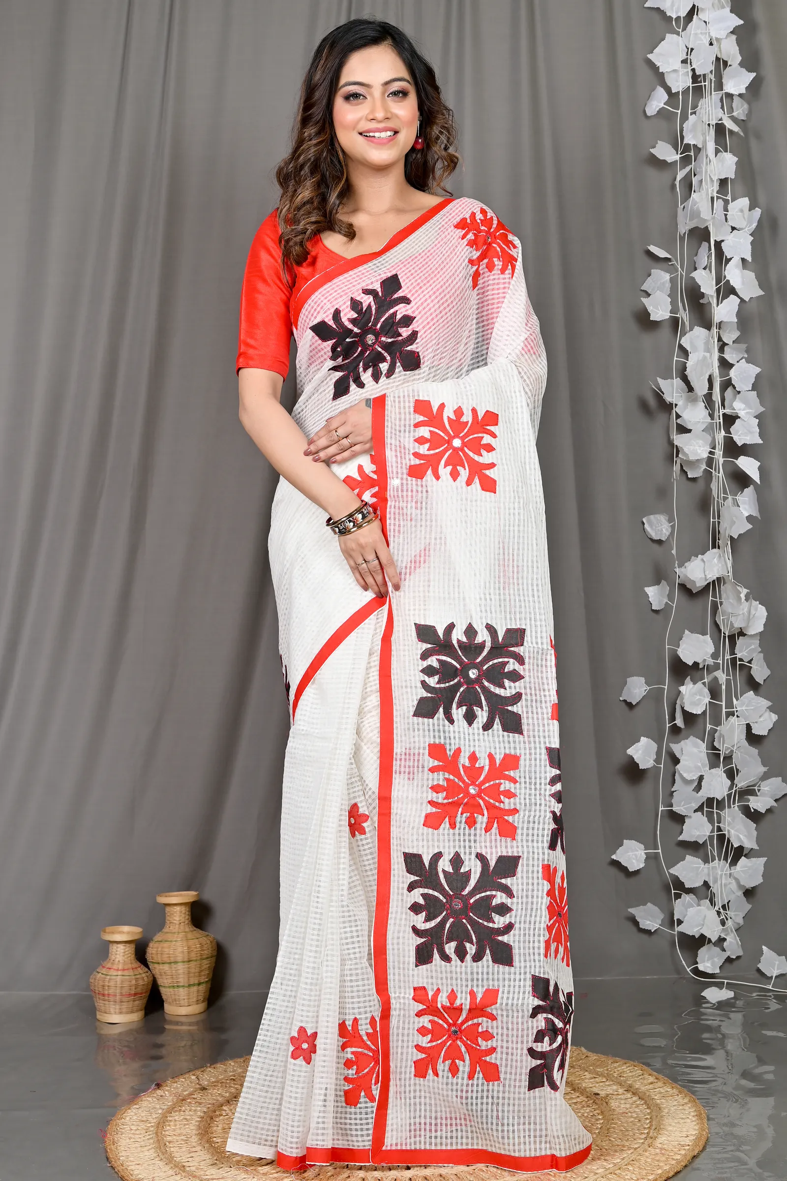 DipDiya Cotton White Red Variti Aplic Loom to Love Applique Sarees