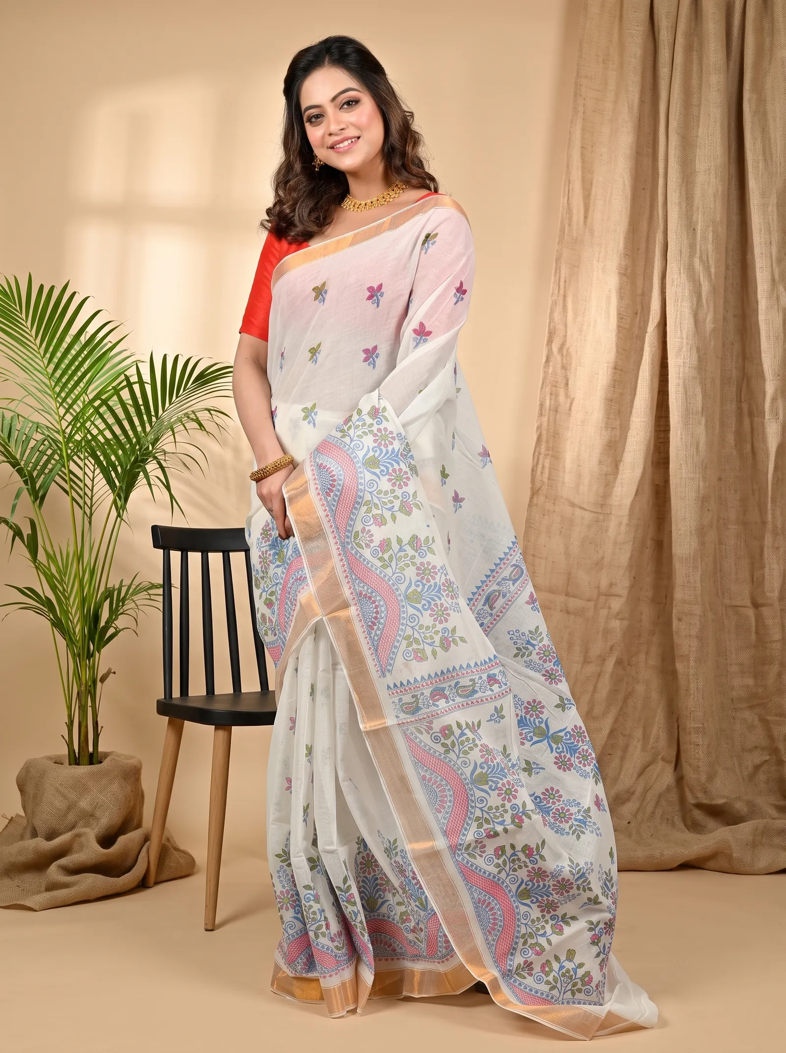 DipDiya Cotton White Variti pritat The Bengali Classic Printed Handloom Sarees