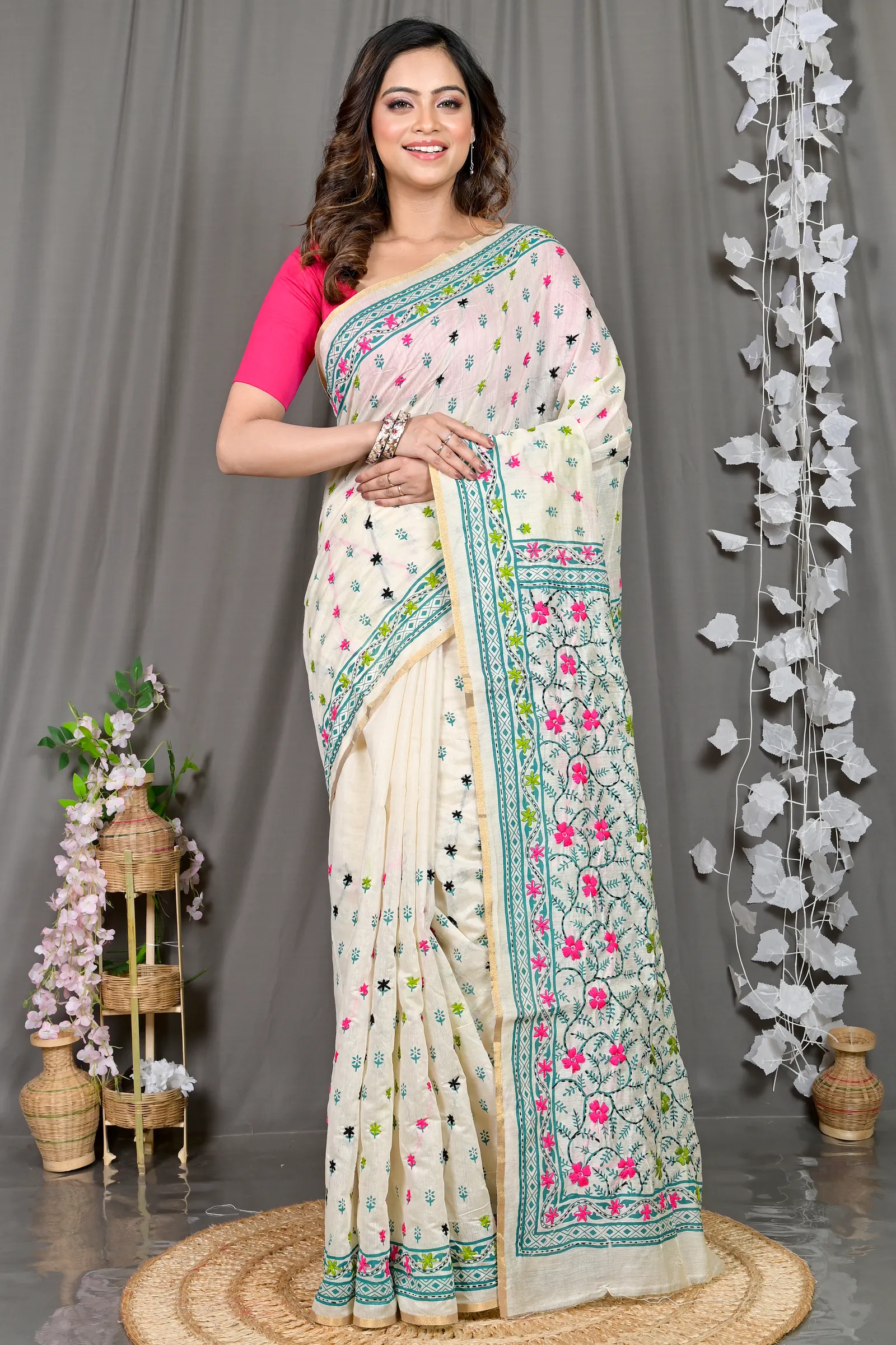 DipDiya Cotton White Varitikath Effortless Tradition Kantha Stitch Sarees