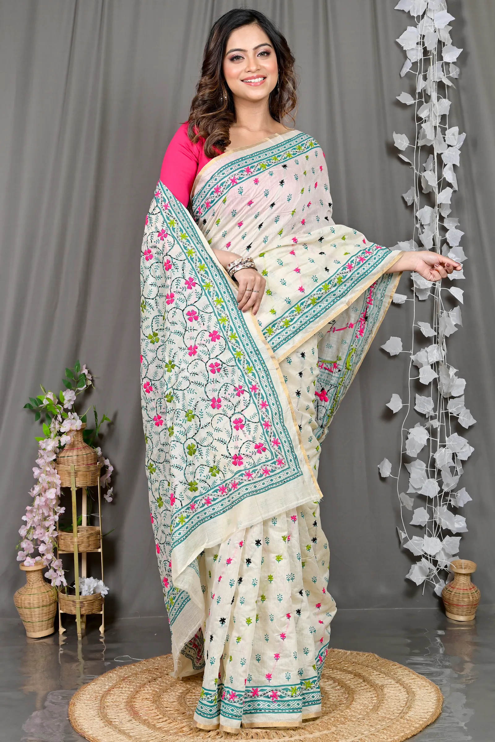 DipDiya Cotton White Varitikath Effortless Tradition Kantha Stitch Sarees