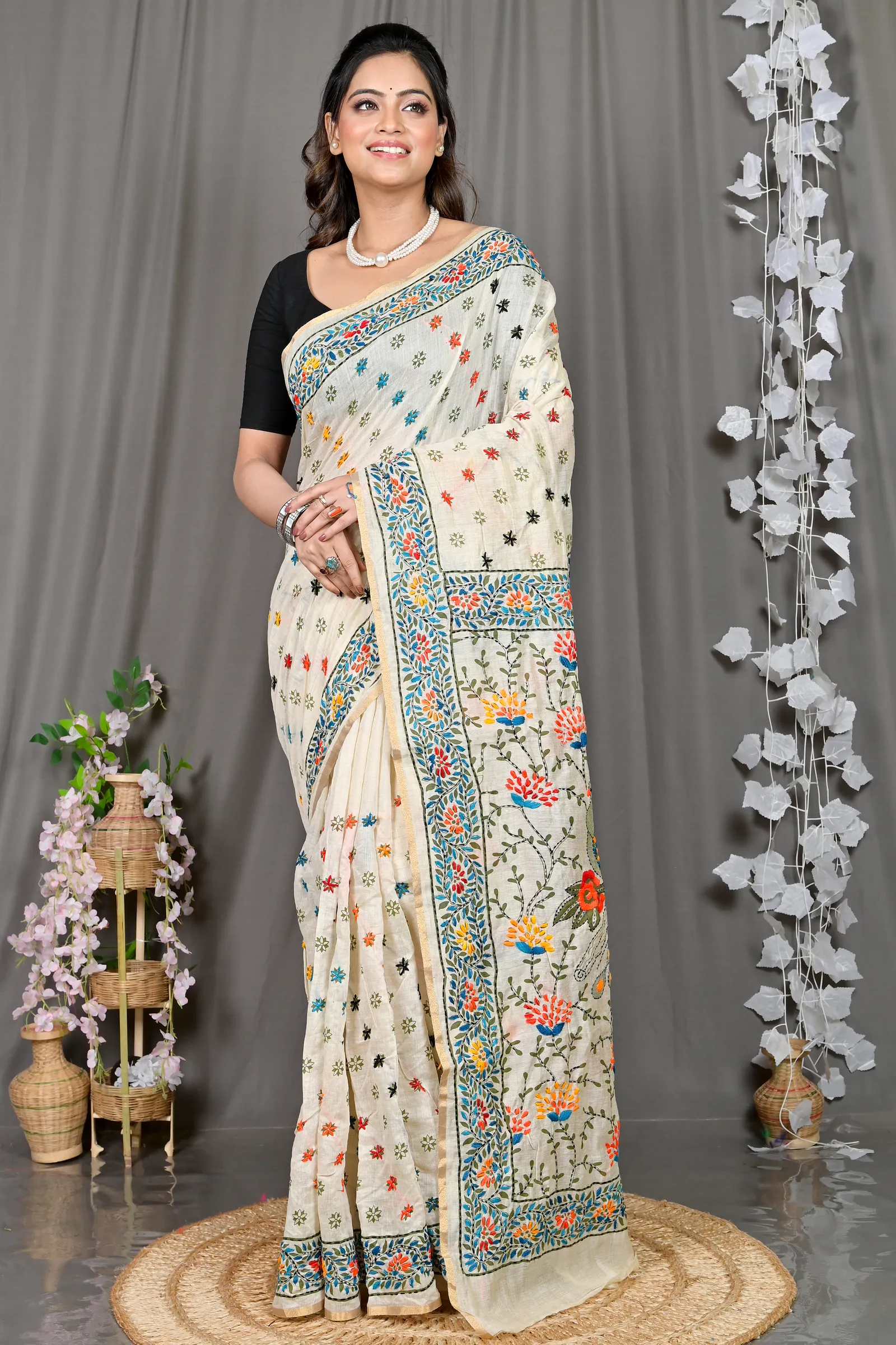 DipDiya Cotton White Varitikath Essence of Bengal Kantha Stitch Sarees