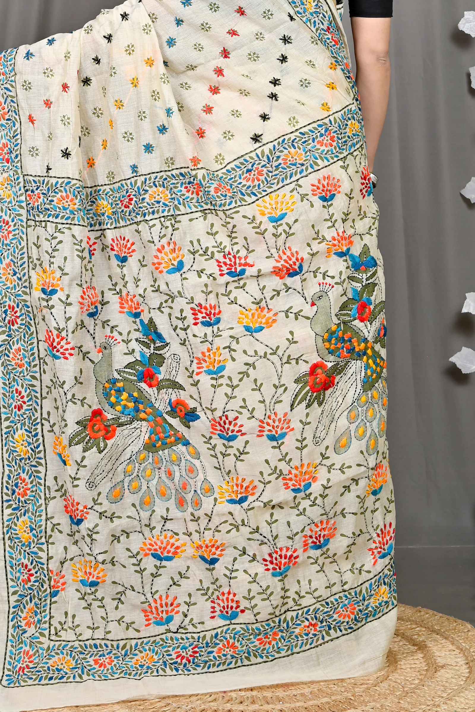 DipDiya Cotton White Varitikath Essence of Bengal Kantha Stitch Sarees
