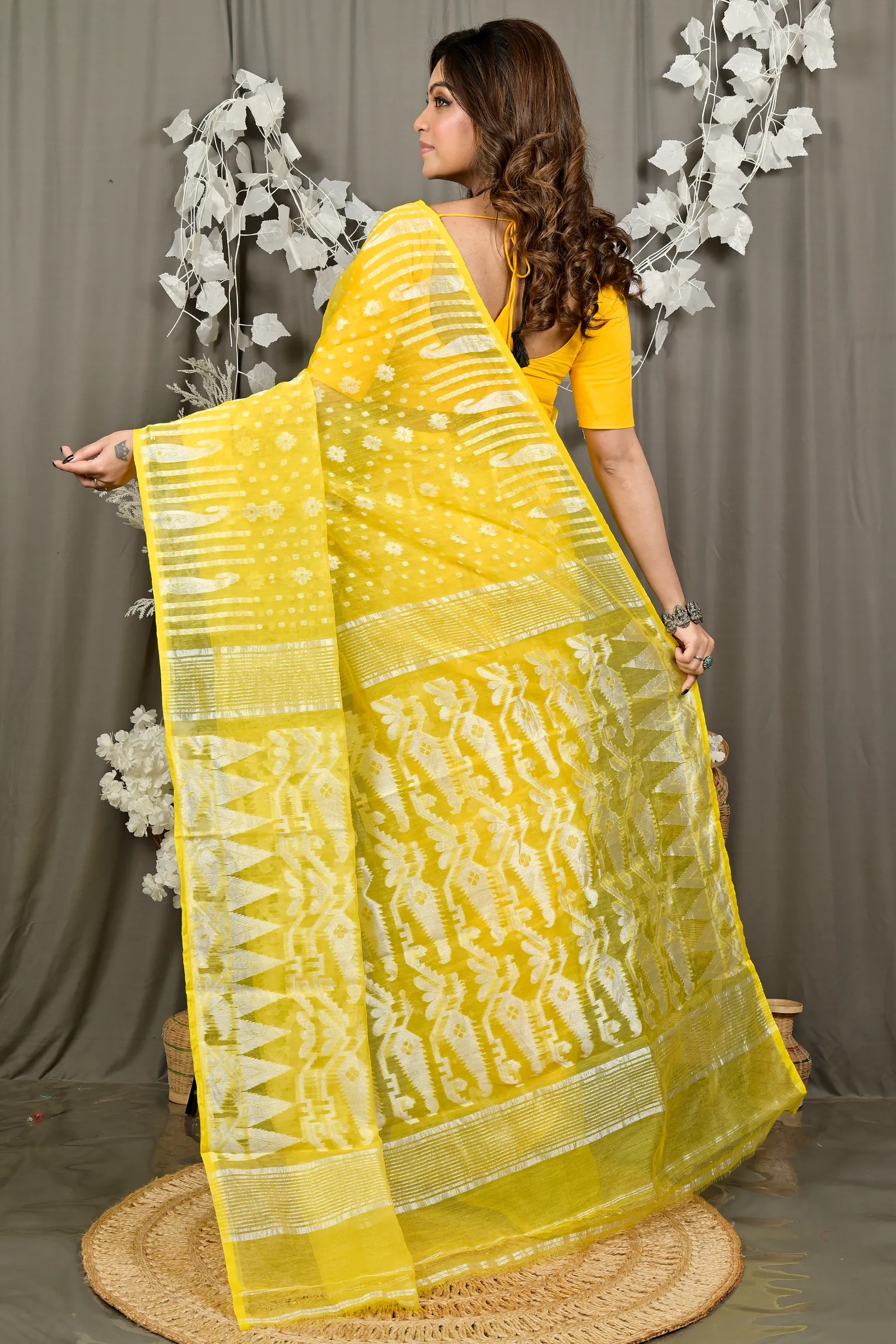 DipDiya Cotton Yellow Folai Elegance in Every Weave Jamdani Sarees